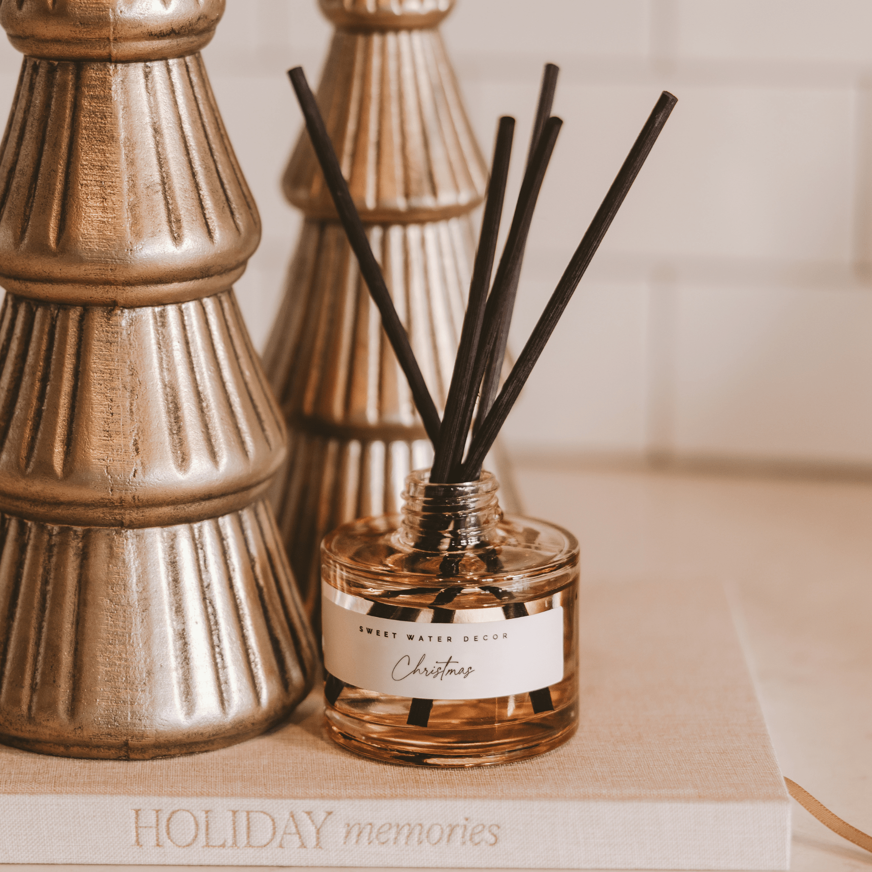 Christmas Tinted Glass Jar Reed Diffuser White Cliff Studio Reed Diffusers