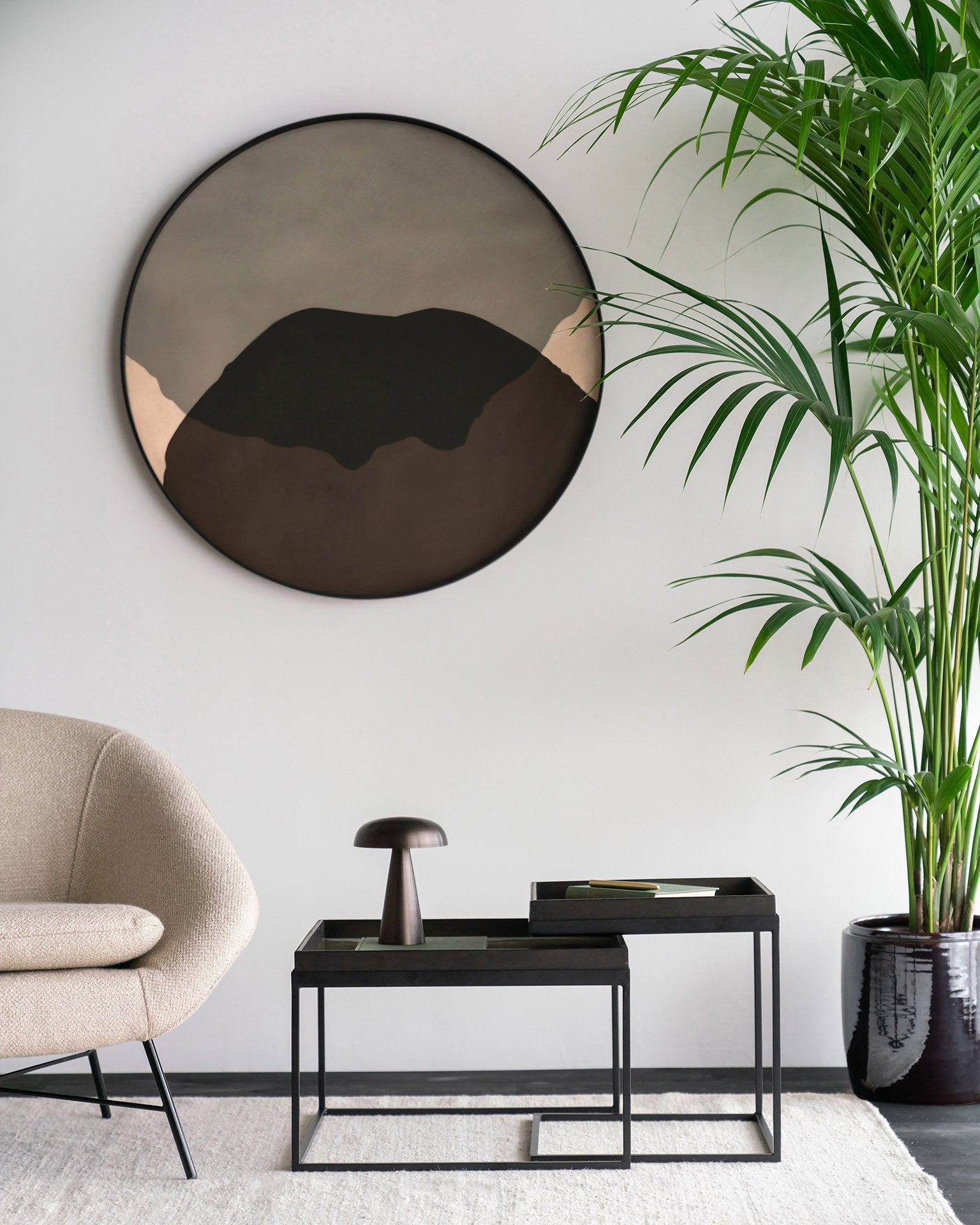 Combined Dots tray - glass - Graphite - round - XL White Cliff Studio Trays