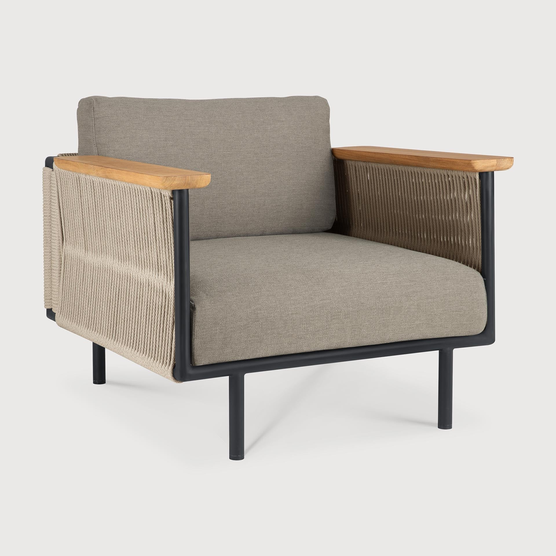 Corbey Outdoor Lounge Chair White Cliff Studio Outdoor Lounge Chairs