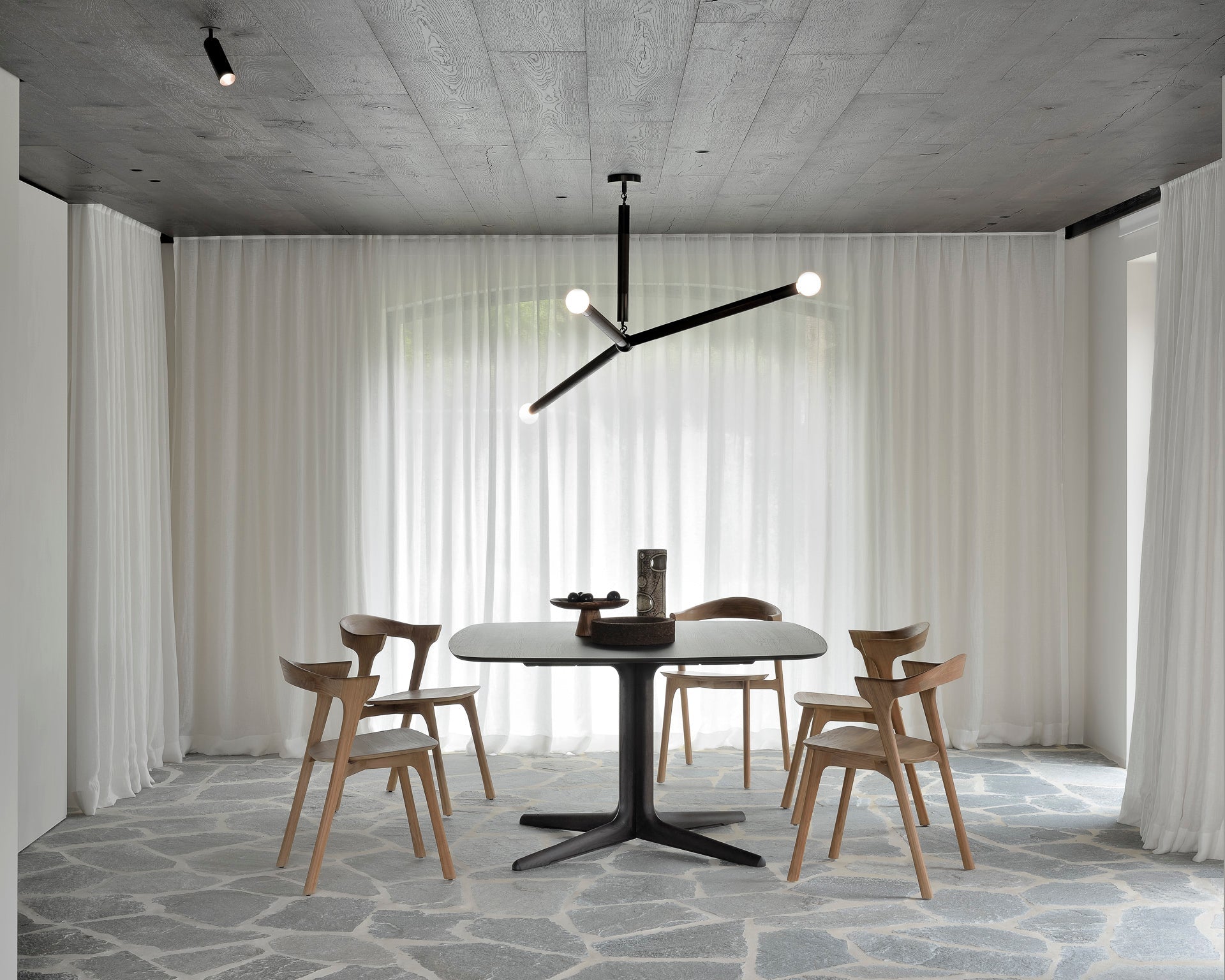 Corto dining table - varnished oak - brown - square White Cliff Studio Dining Table