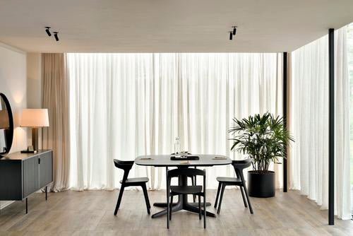 Corto dining table - varnished oak - brown - square White Cliff Studio Dining Table