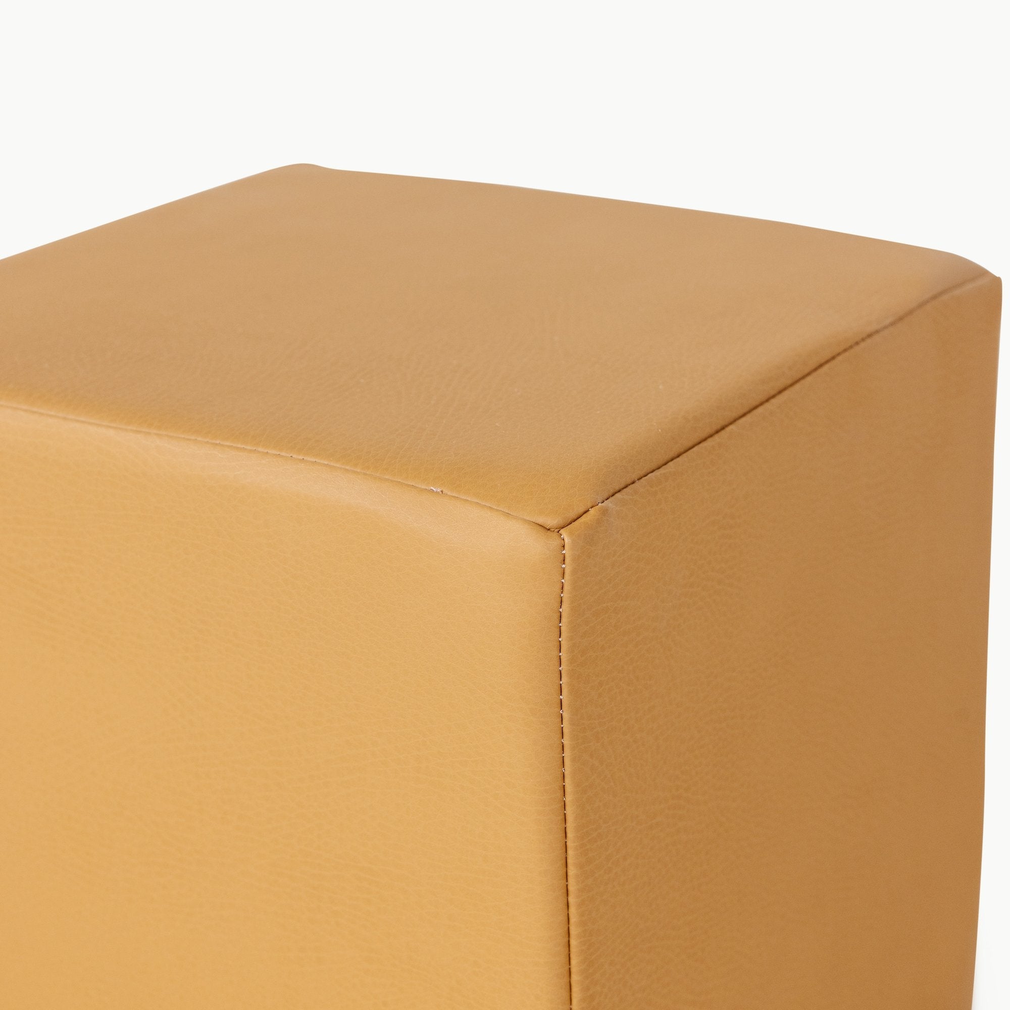 Cubes White Cliff Studio