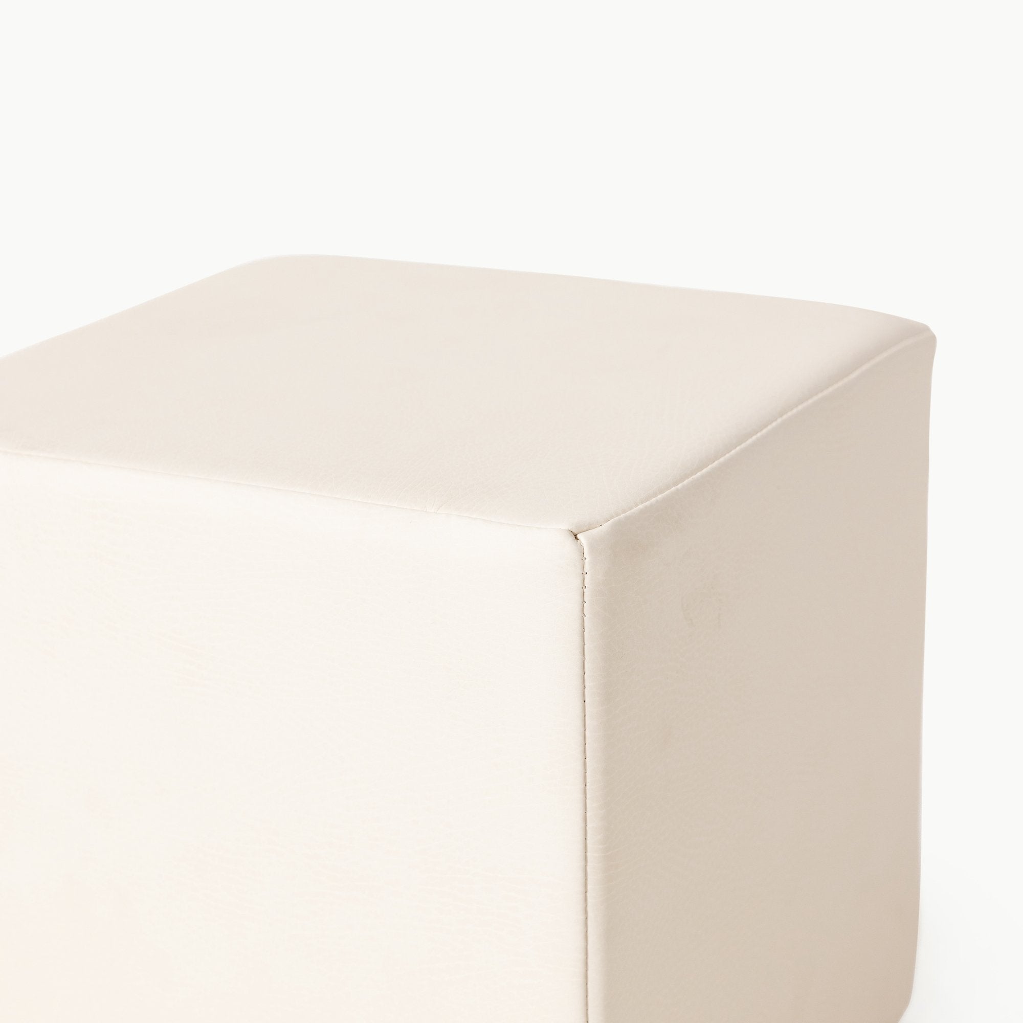 Cubes White Cliff Studio