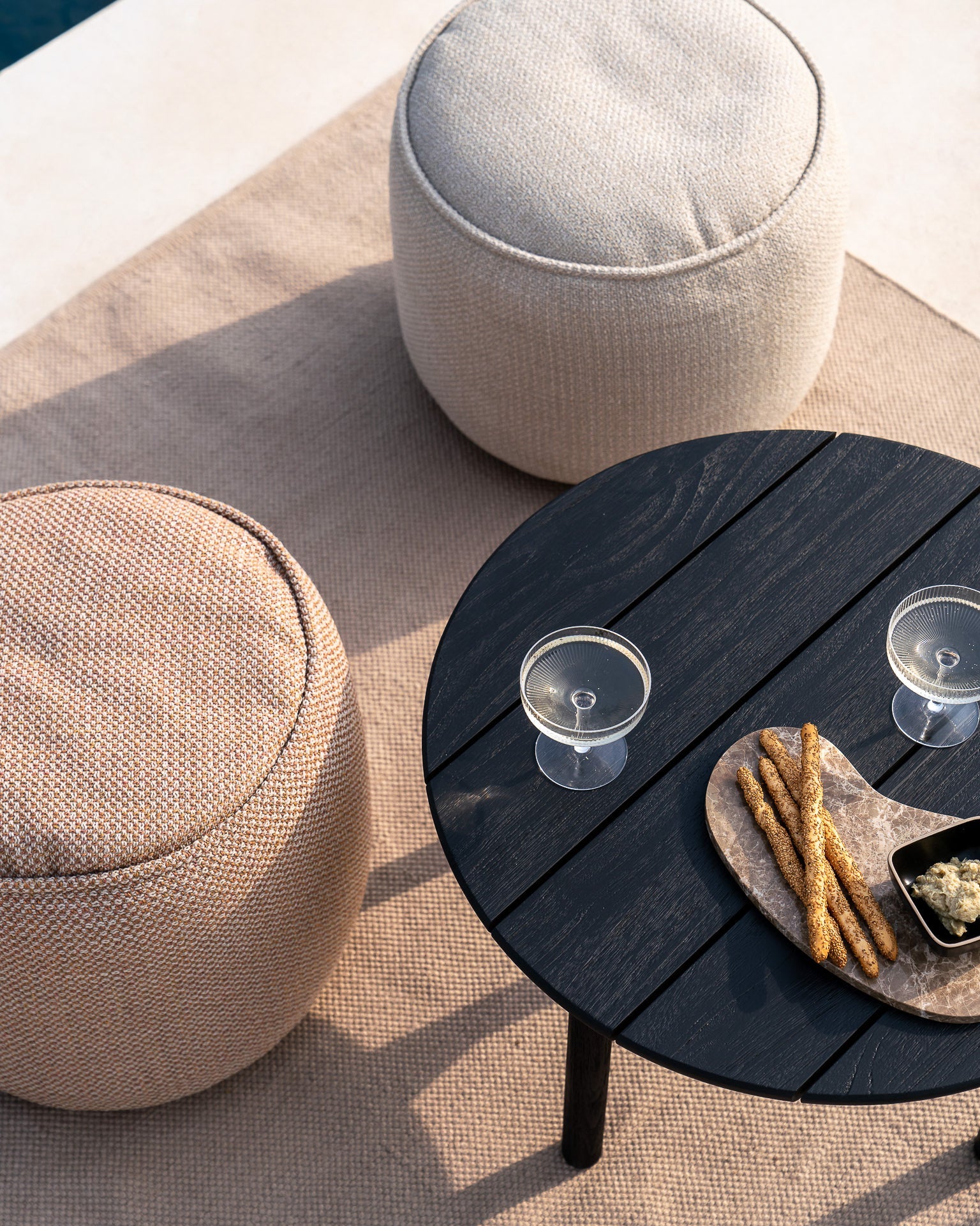 Donut outdoor pouf - Natural check fabric White Cliff Studio Outdoor Ottoman