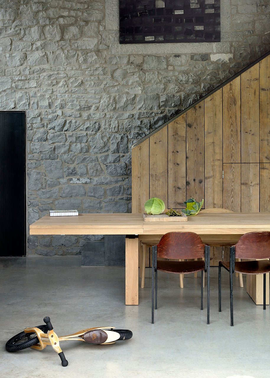 Double extendable dining table - oak - rectangular White Cliff Studio Dining Table