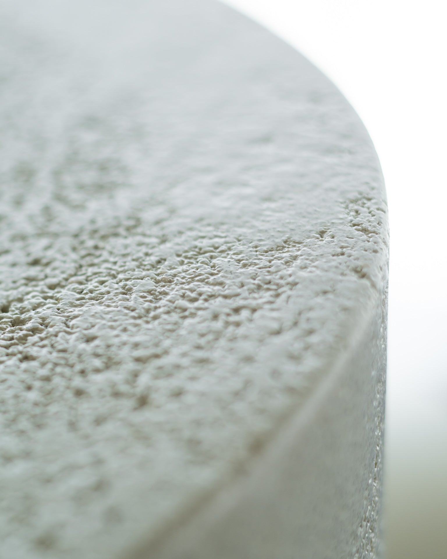 Elements coffee table - varnished Microcement - Off White - round White Cliff Studio COFFEE TABLE