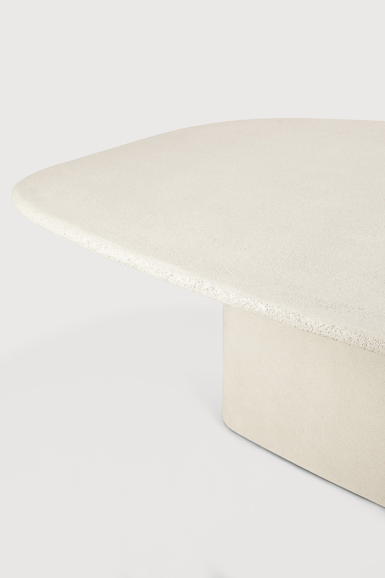 Elements dining table - varnished Microcement - Off White - pebble shape White Cliff Studio Dining Table