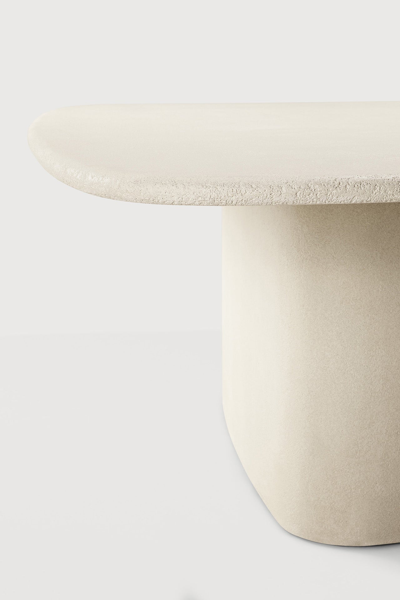 Elements dining table - varnished Microcement - Off White - pebble shape White Cliff Studio Dining Table