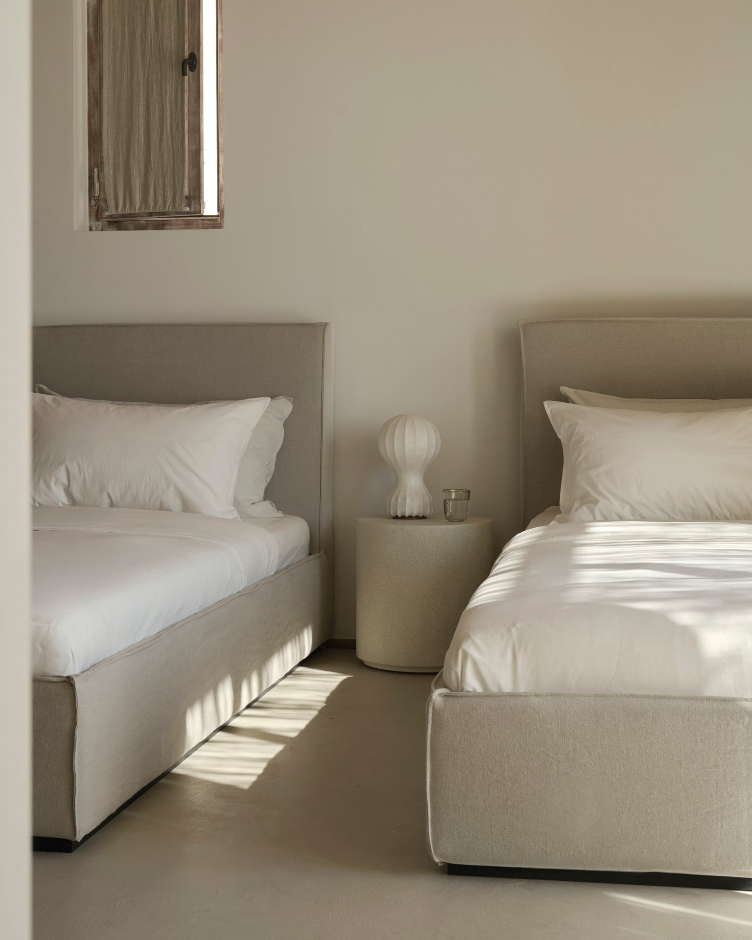 Elements side table - varnished Microcement - Off White - round White Cliff Studio Side Table