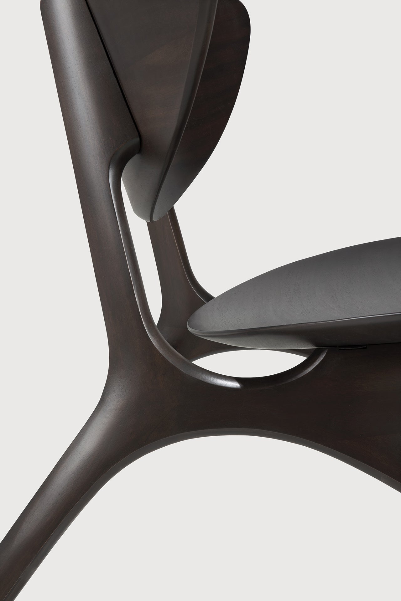 Eye Lounge Chair White Cliff Studio Lounge Chair