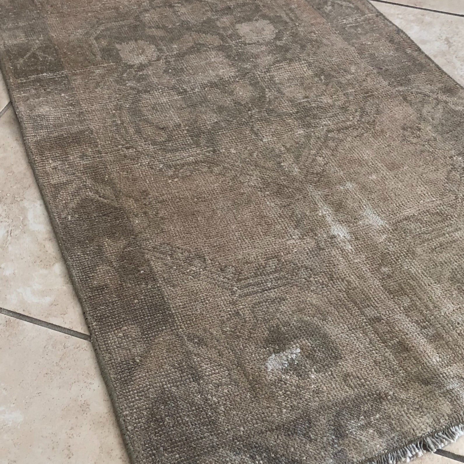 Esmeralda 2.5' x 5' Brown Vintage Runner Rug