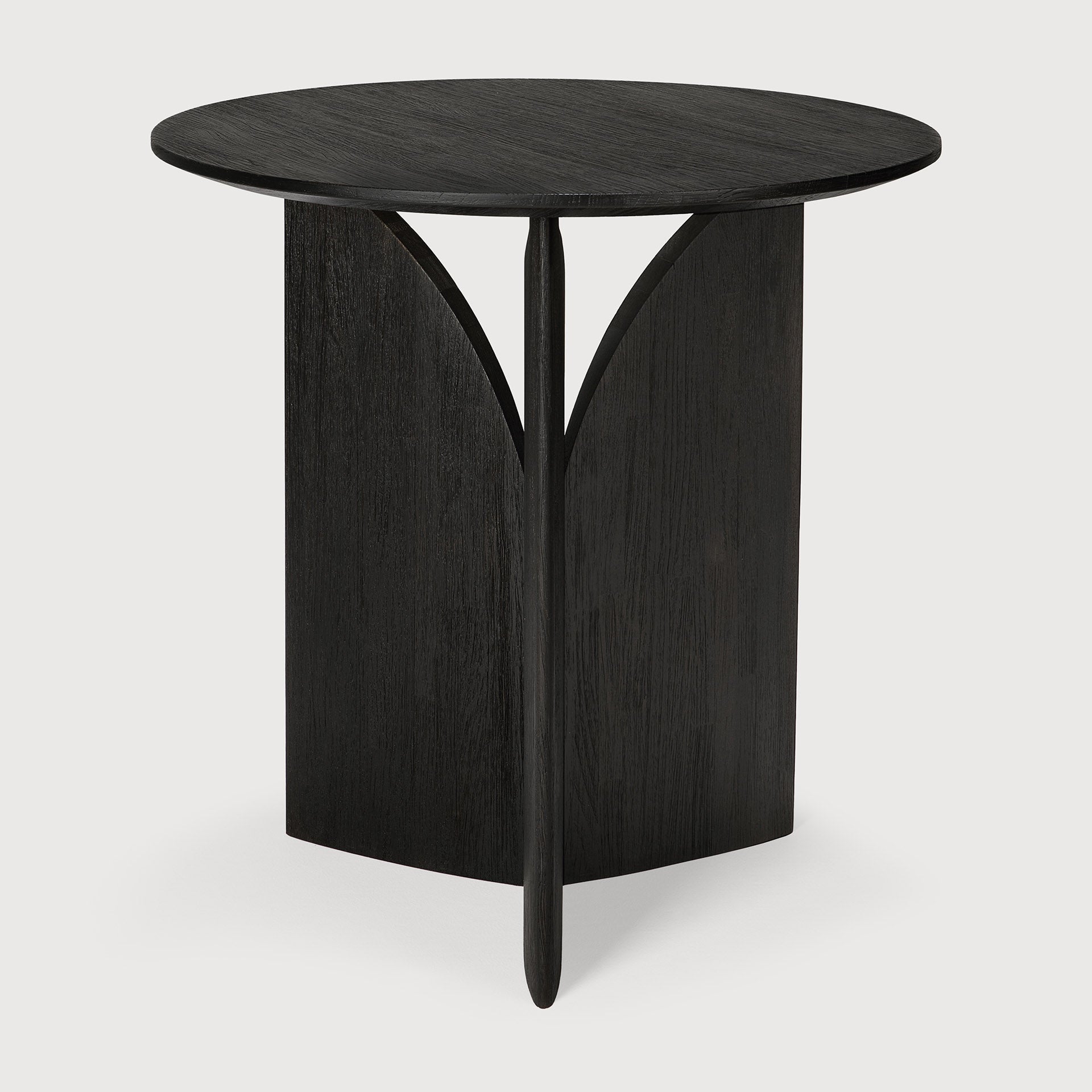 Fin side table - varnished teak - black - round White Cliff Studio Side Table