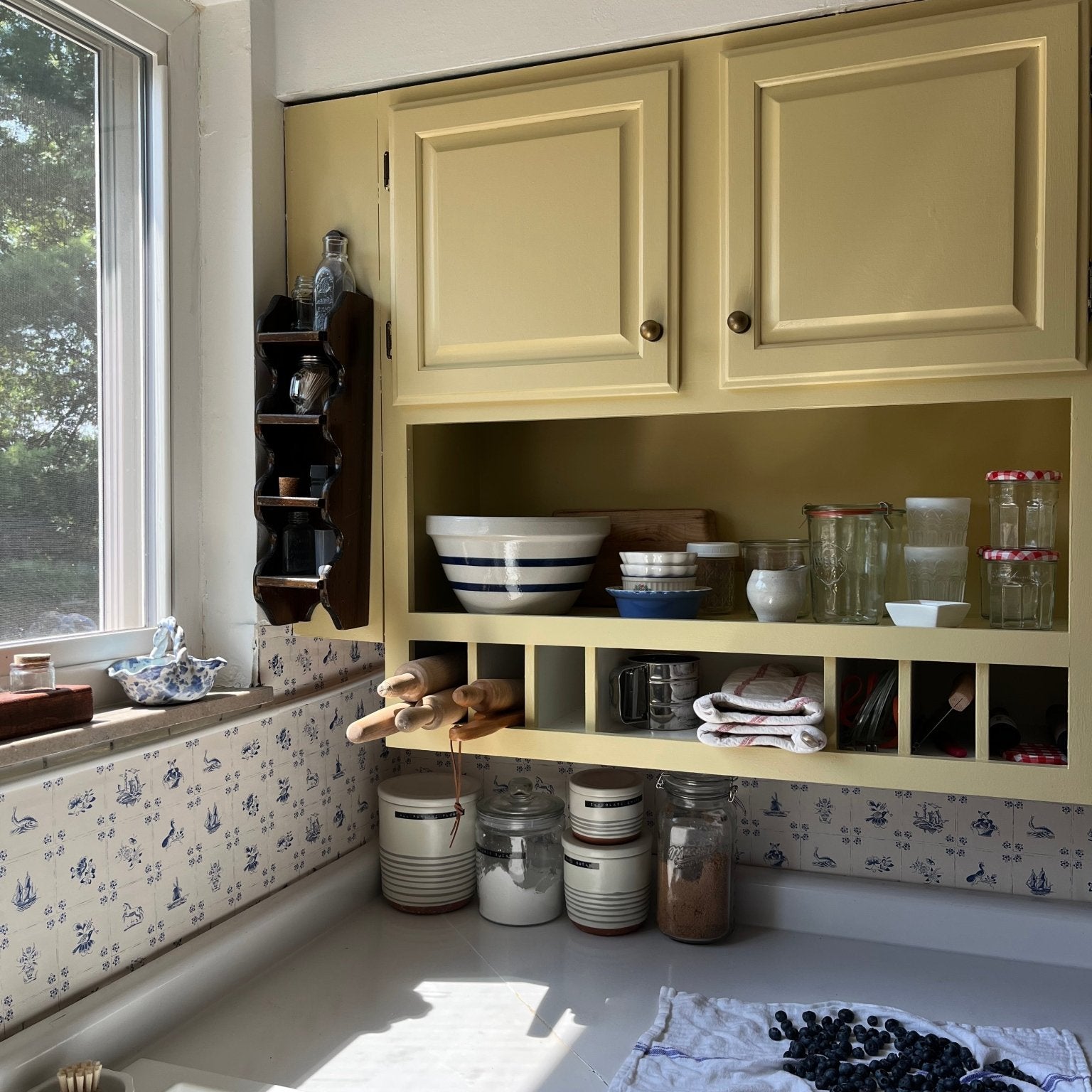 Fitz Wallpaper by House of Haricot