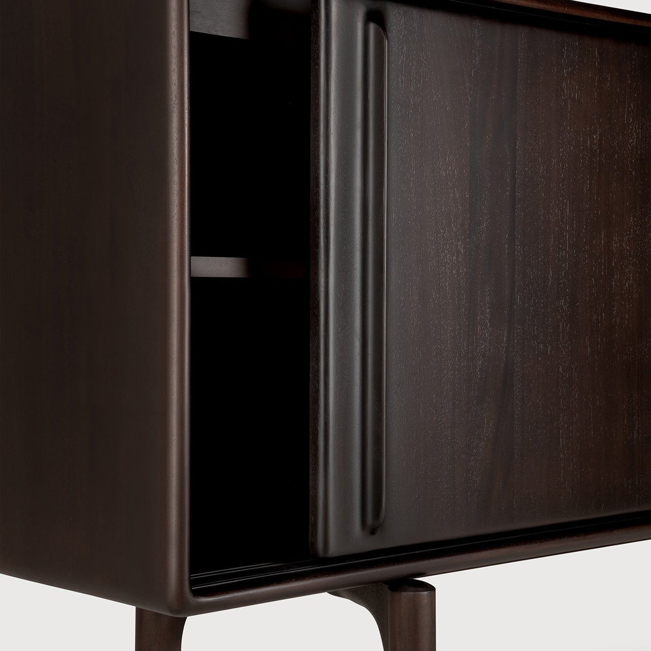 Flow sideboard - varnished mahogany - rose brown - 2 sliding doors White Cliff Studio Sideboard