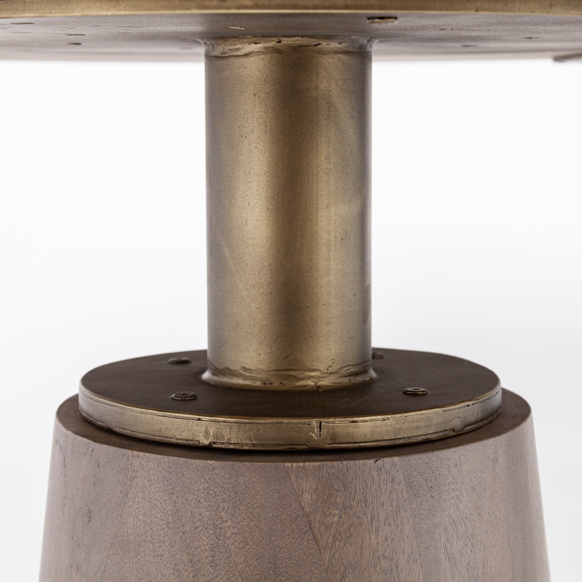 Gavin Round Dining Table