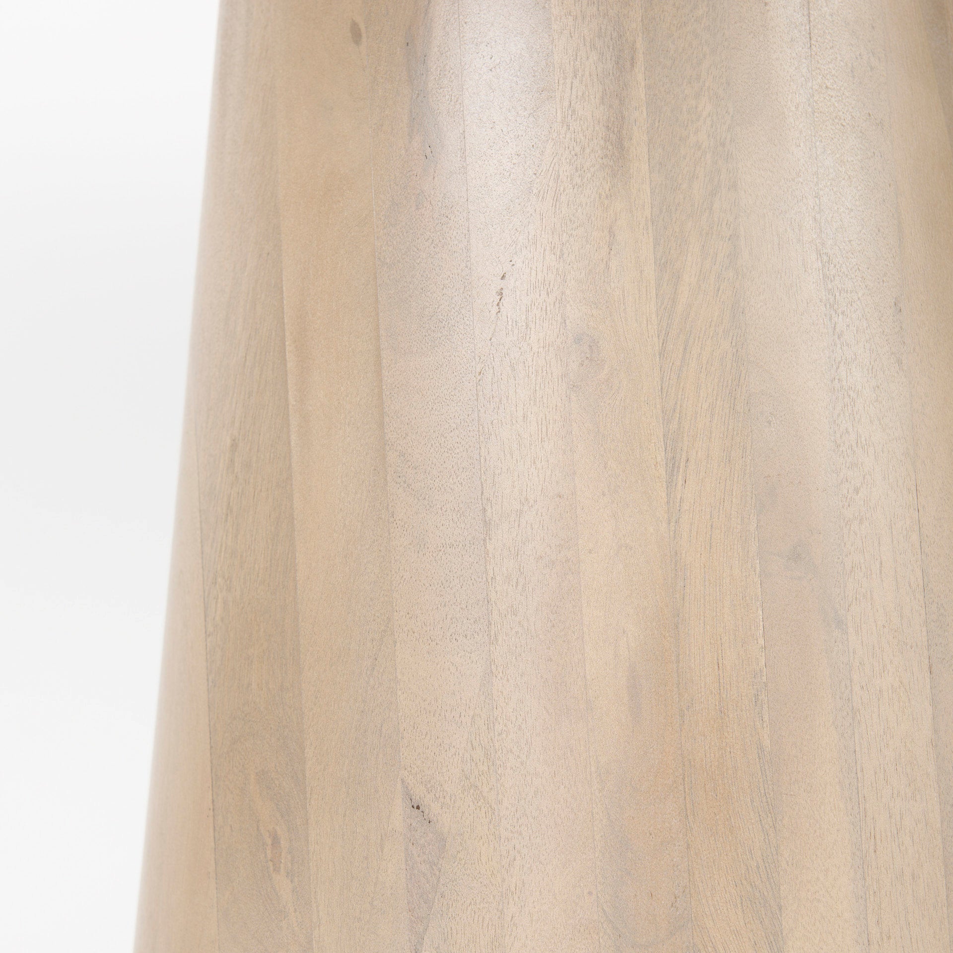 Gavin Round Dining Table