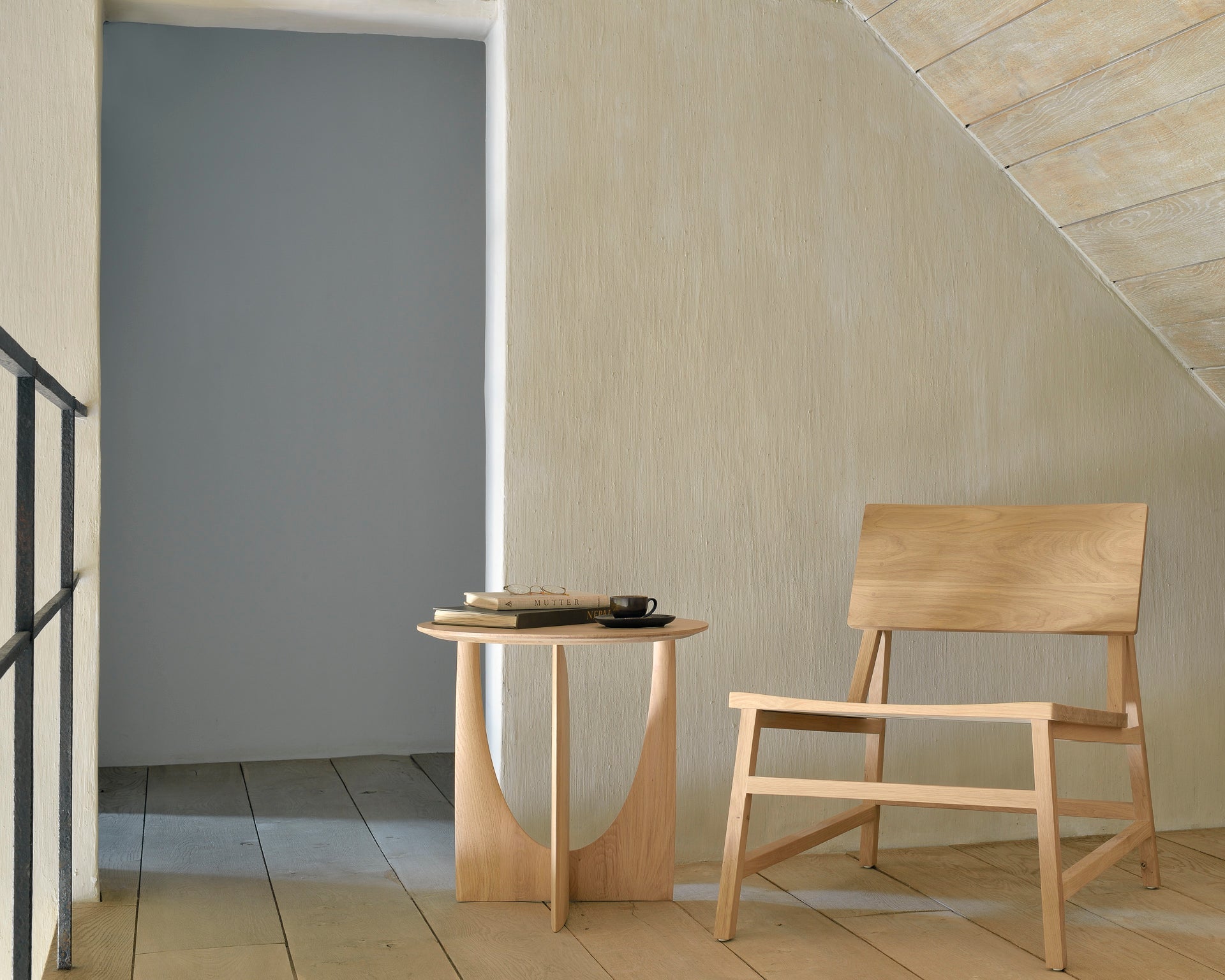 Geometric side table - varnished oak - round White Cliff Studio Side Table