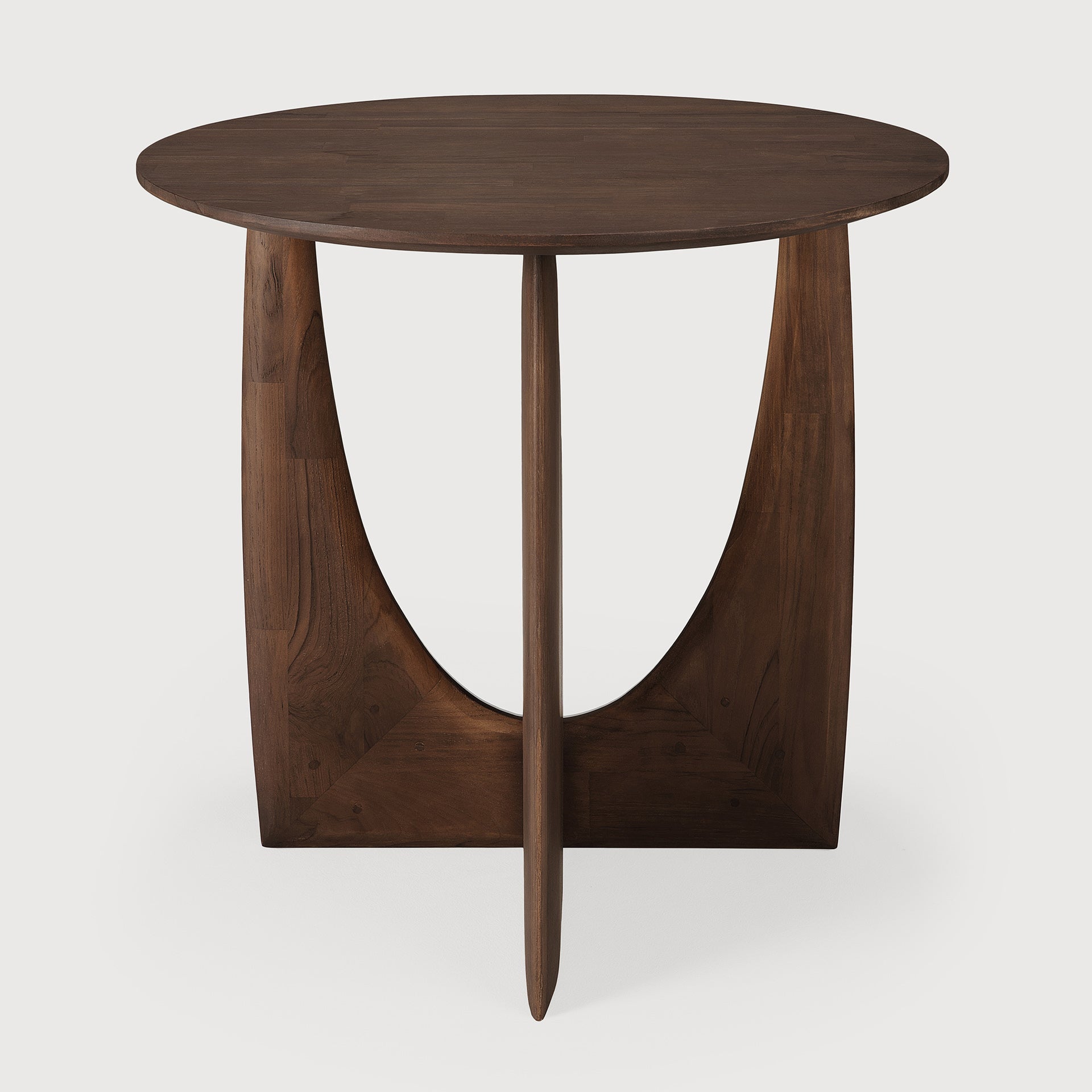Geometric side table - varnished teak - brown - round White Cliff Studio Side Table