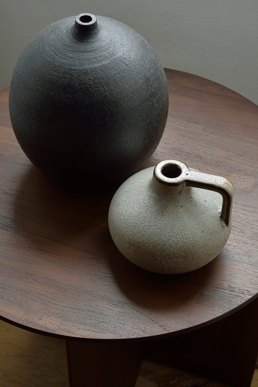 Geometric side table - varnished teak - brown - round White Cliff Studio Side Table