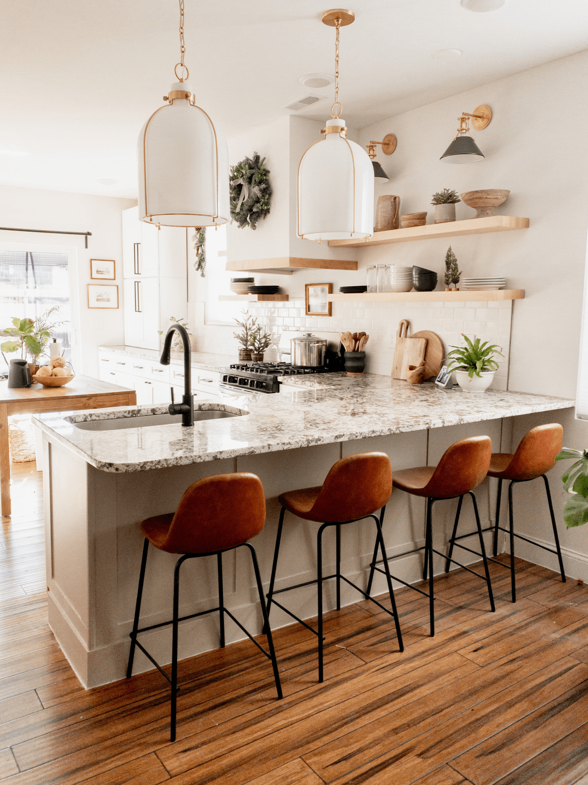 Hudson Valley Lighting | Eldridge Pendant - AGED BRASS White Cliff Studio Pendant