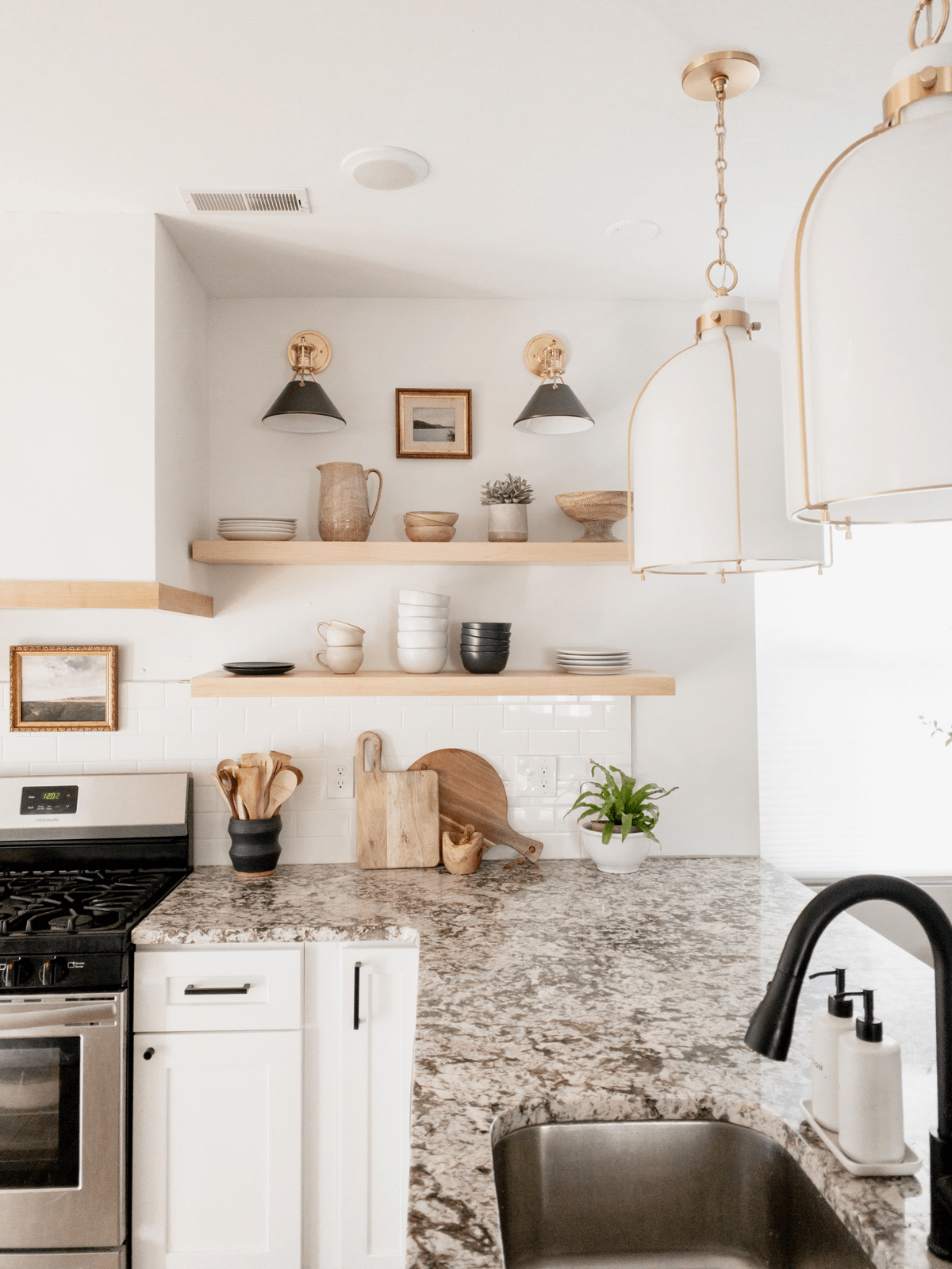Hudson Valley Lighting | Eldridge Pendant - AGED BRASS White Cliff Studio Pendant