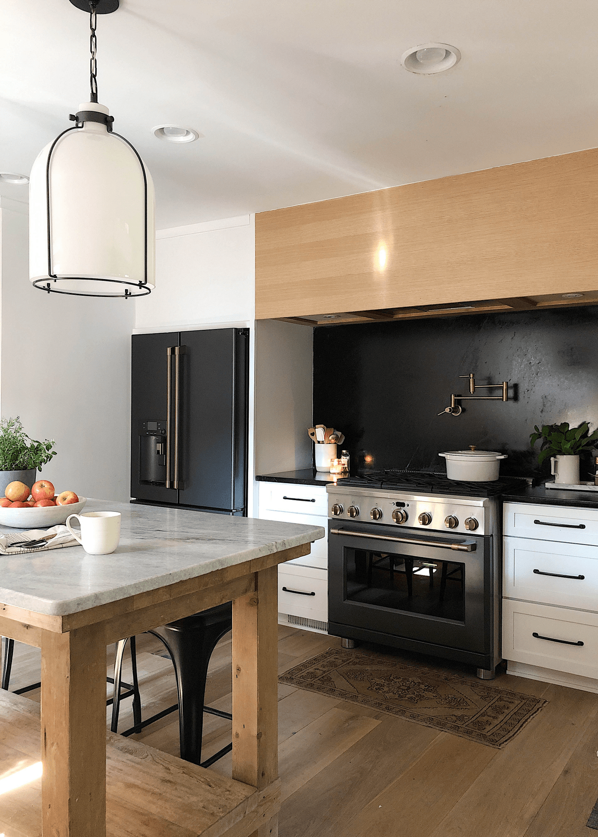 Hudson Valley Lighting | Eldridge Pendant - OLD BRONZE White Cliff Studio Pendant