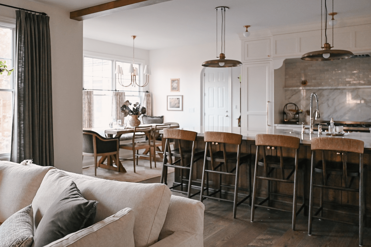 Hudson Valley Lighting | Ripley Chandelier - AGED BRASS White Cliff Studio Chandelier