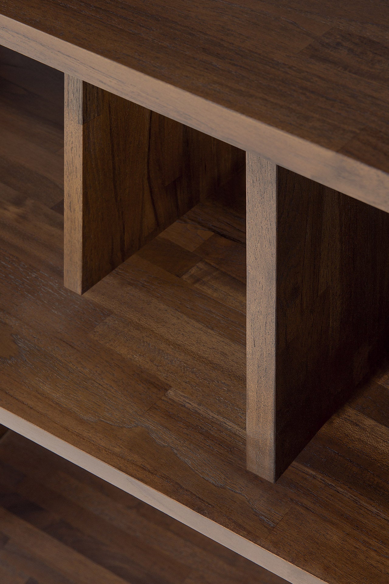 Irregular rack - varnished teak - brown White Cliff Studio Wall Shelf