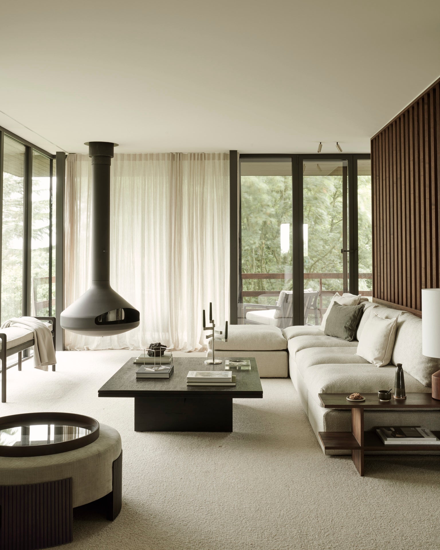 Jack bench - varnished mahogany - dark brown - Ivory fabric White Cliff Studio Bench / Dining Bench