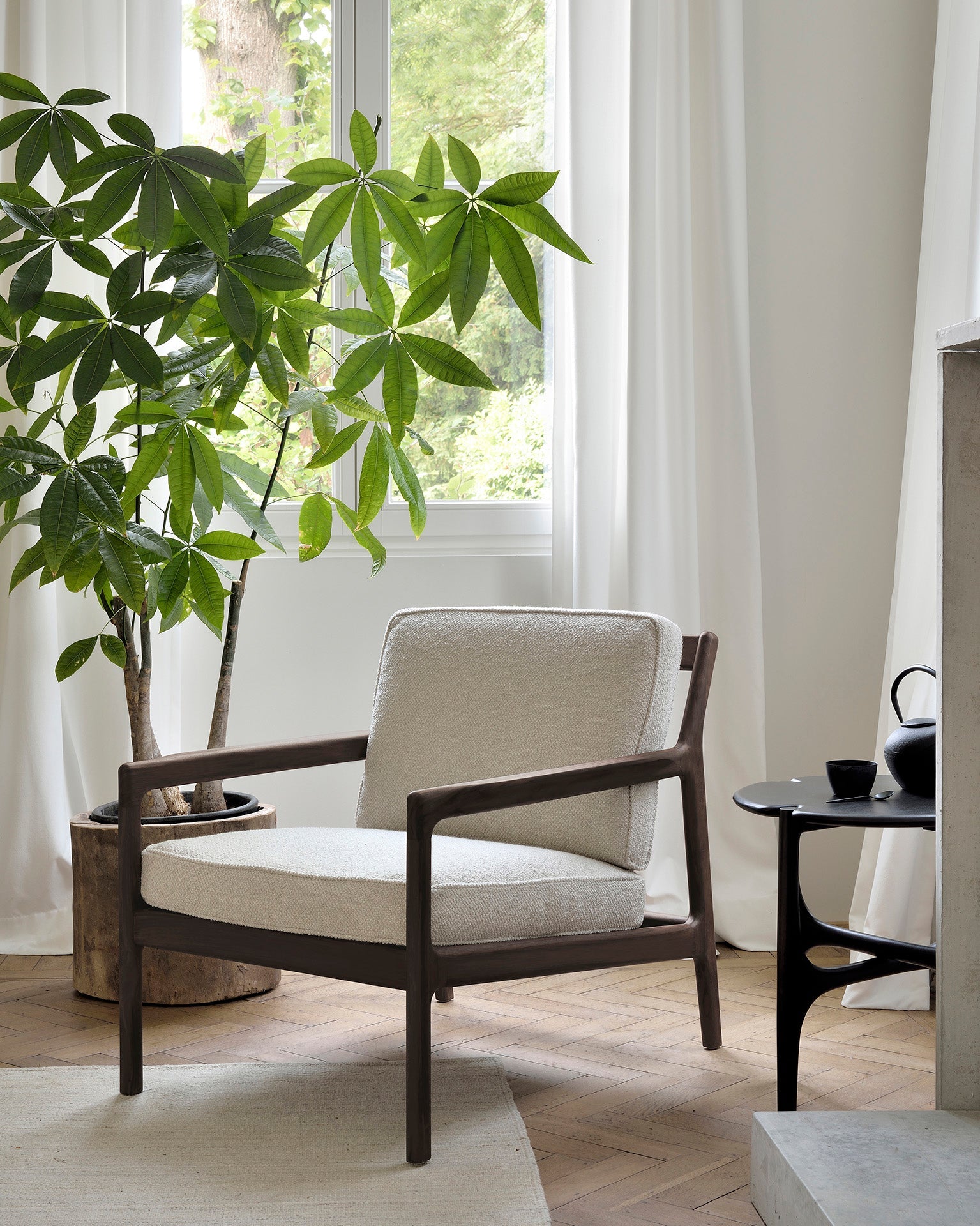 Jack lounge chair - varnished mahogany - dark brown - Ivory fabric White Cliff Studio Lounge Chair