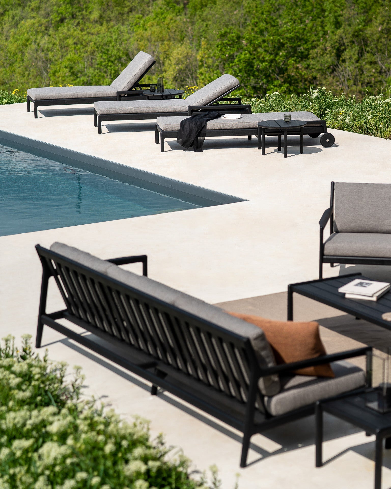 Jack outdoor adjustable lounger - varnished teak - black - Mocha fabric White Cliff Studio Outdoor Chaise