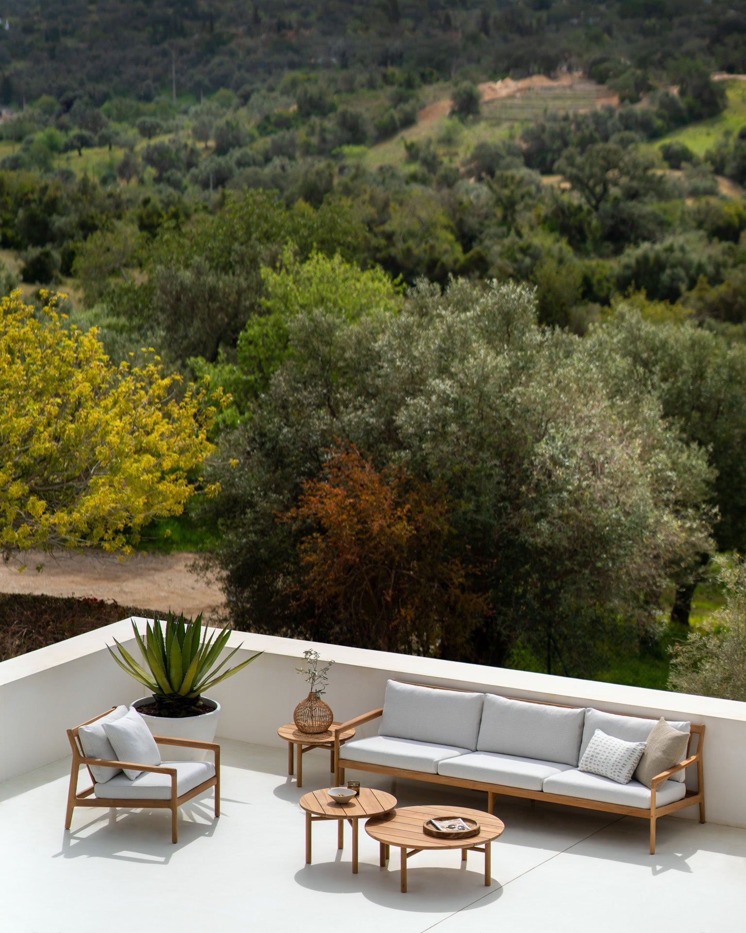 Jack outdoor sofa - teak - Off White fabric - 3+ seater White Cliff Studio Outdoor Sofa