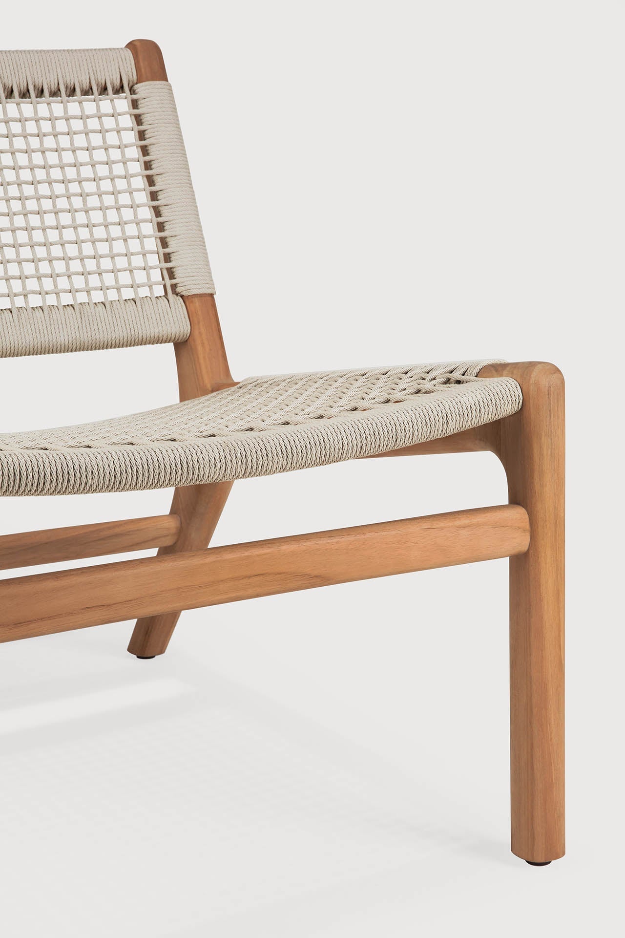 Jack Woven outdoor lounge chair - teak - Beige cord White Cliff Studio Outdoor Lounge Chair