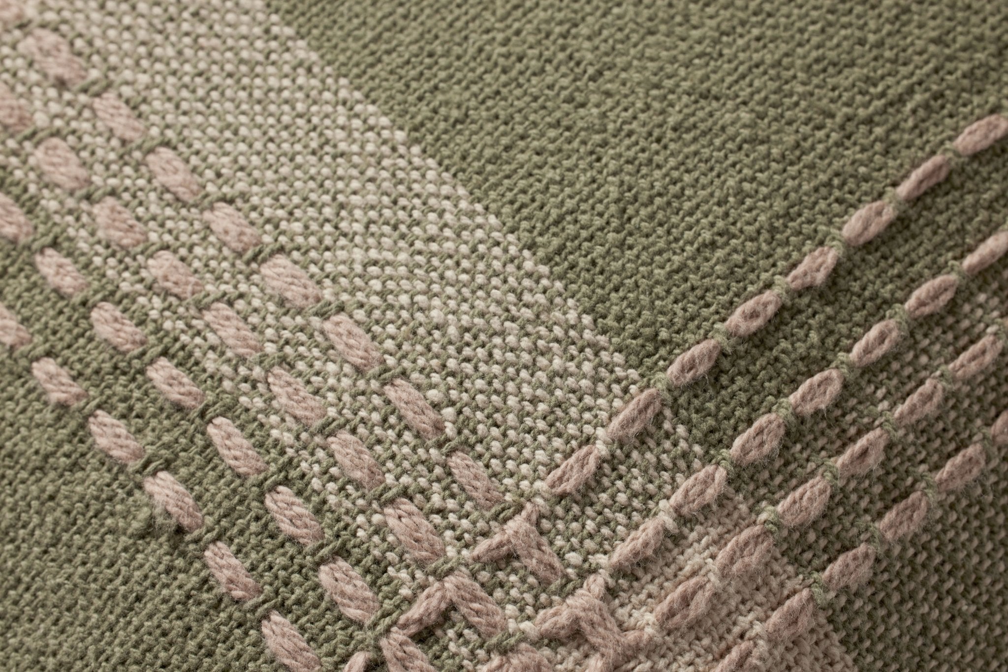 Jean Stoffer x Loloi PJS0016 Green / Multi 18'' x 18'' Cover Only Pillow White Cliff Studio Throw Pillows