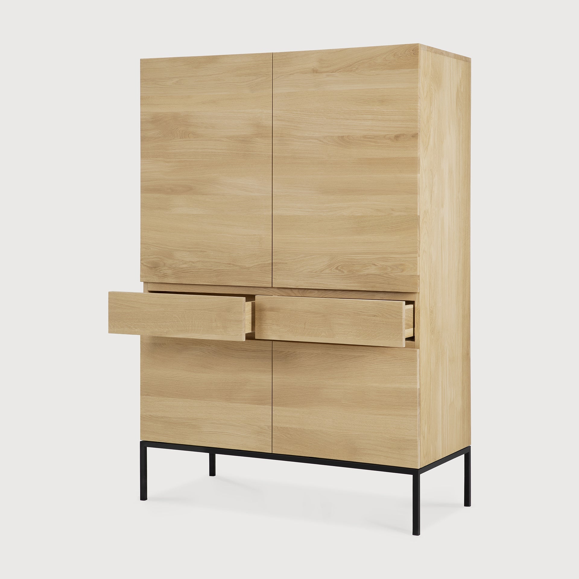 Ligna cupboard - oak - 4 doors - 2 drawers White Cliff Studio Cab inet