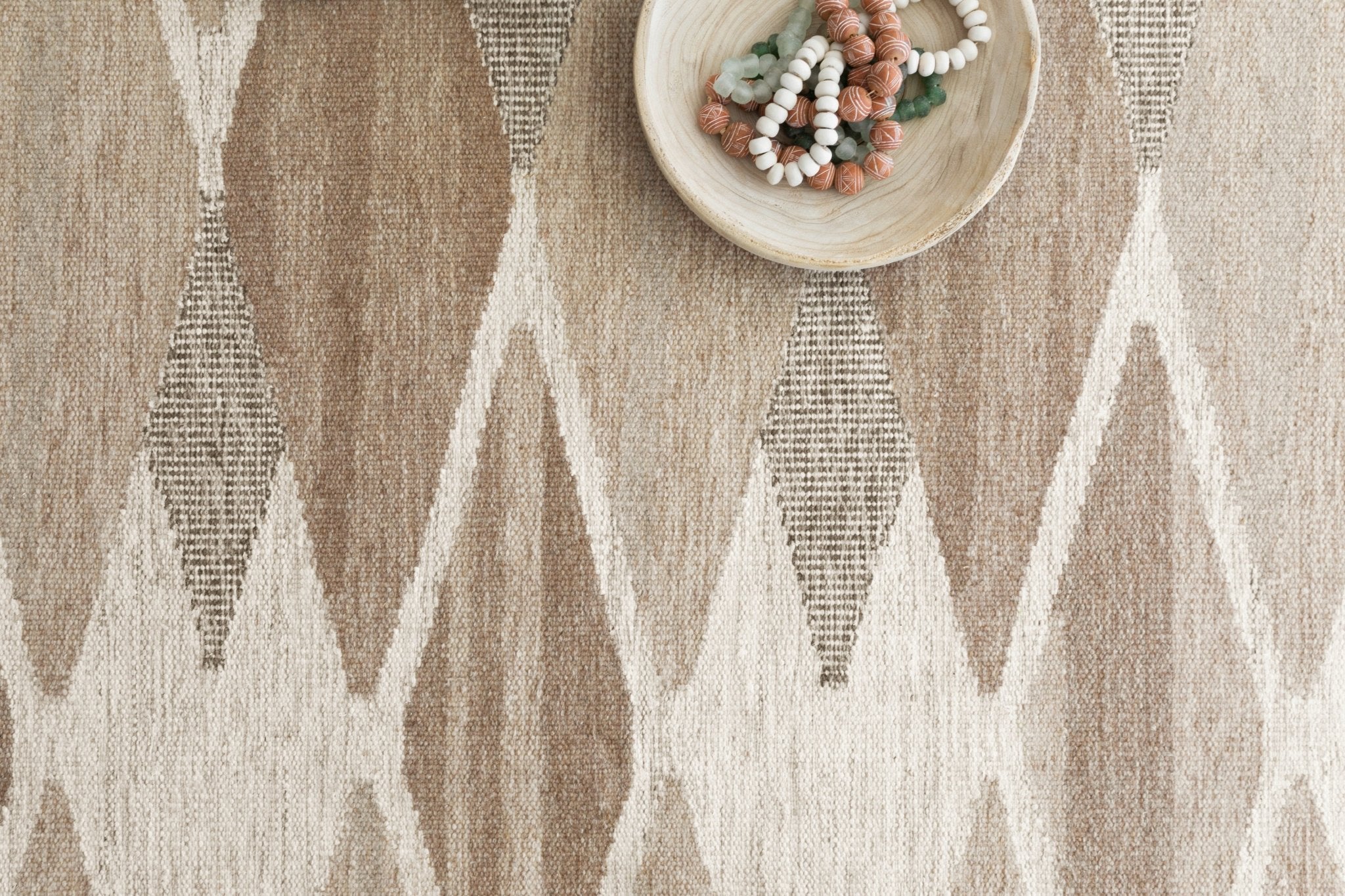 Loloi Evelina Taupe / Bark Sample Rug White Cliff Studio Sample Rug