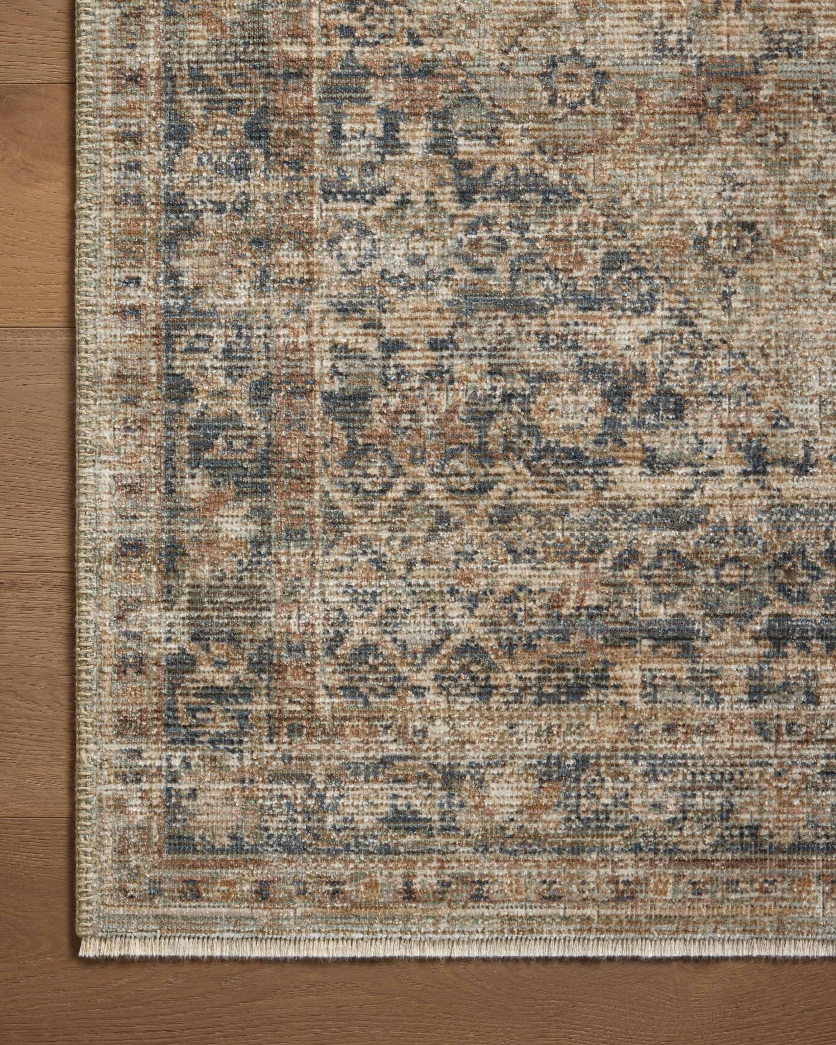 Loloi Heritage Sage / Navy Rug
