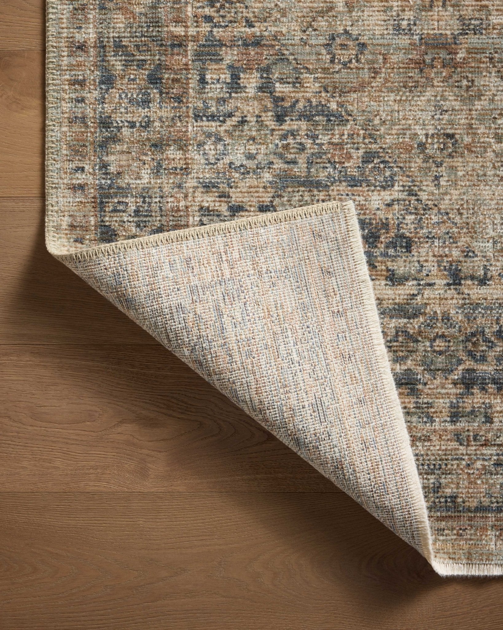 Loloi Heritage Sage / Navy Rug