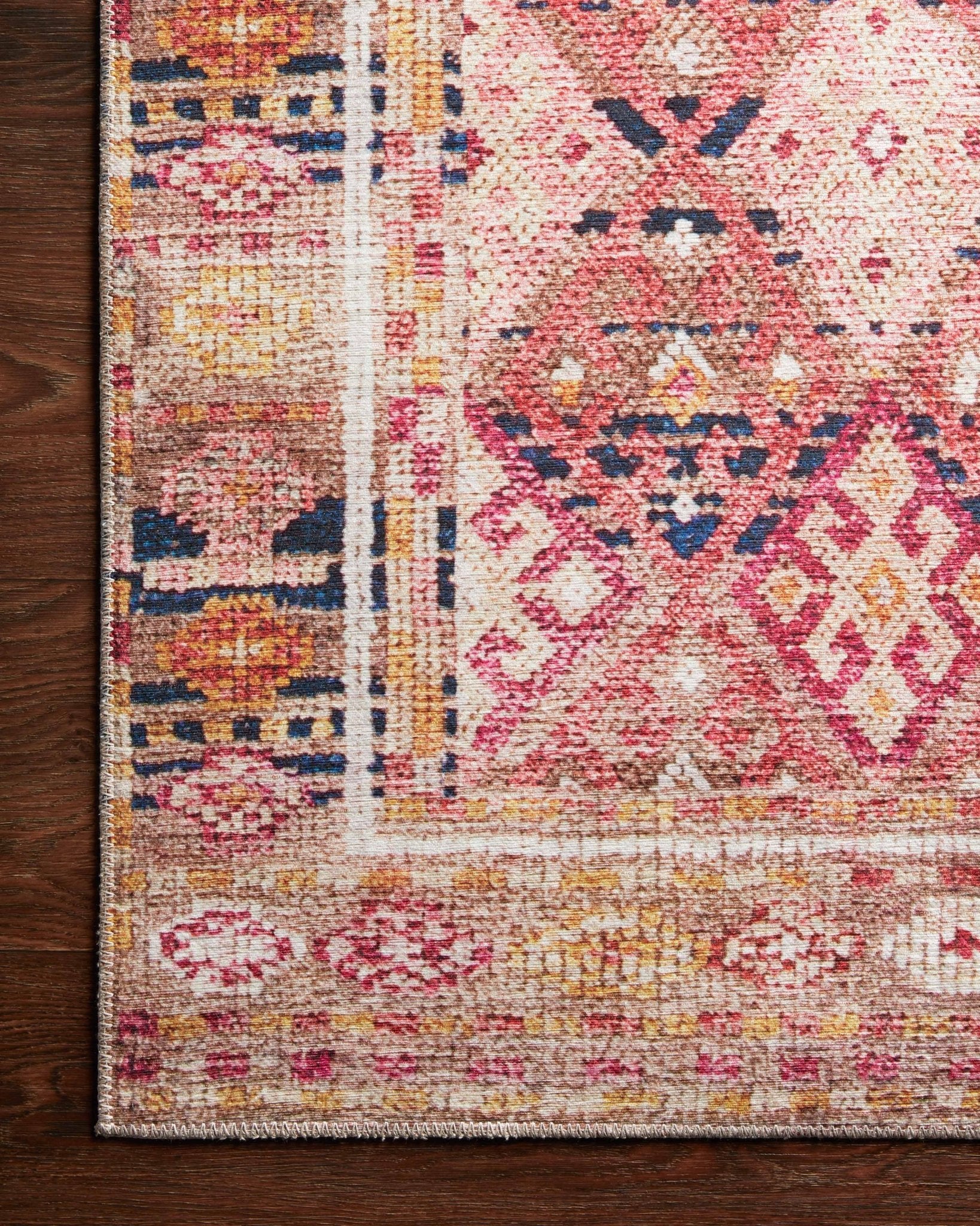 Loloi II Layla Magenta / Multi Rug