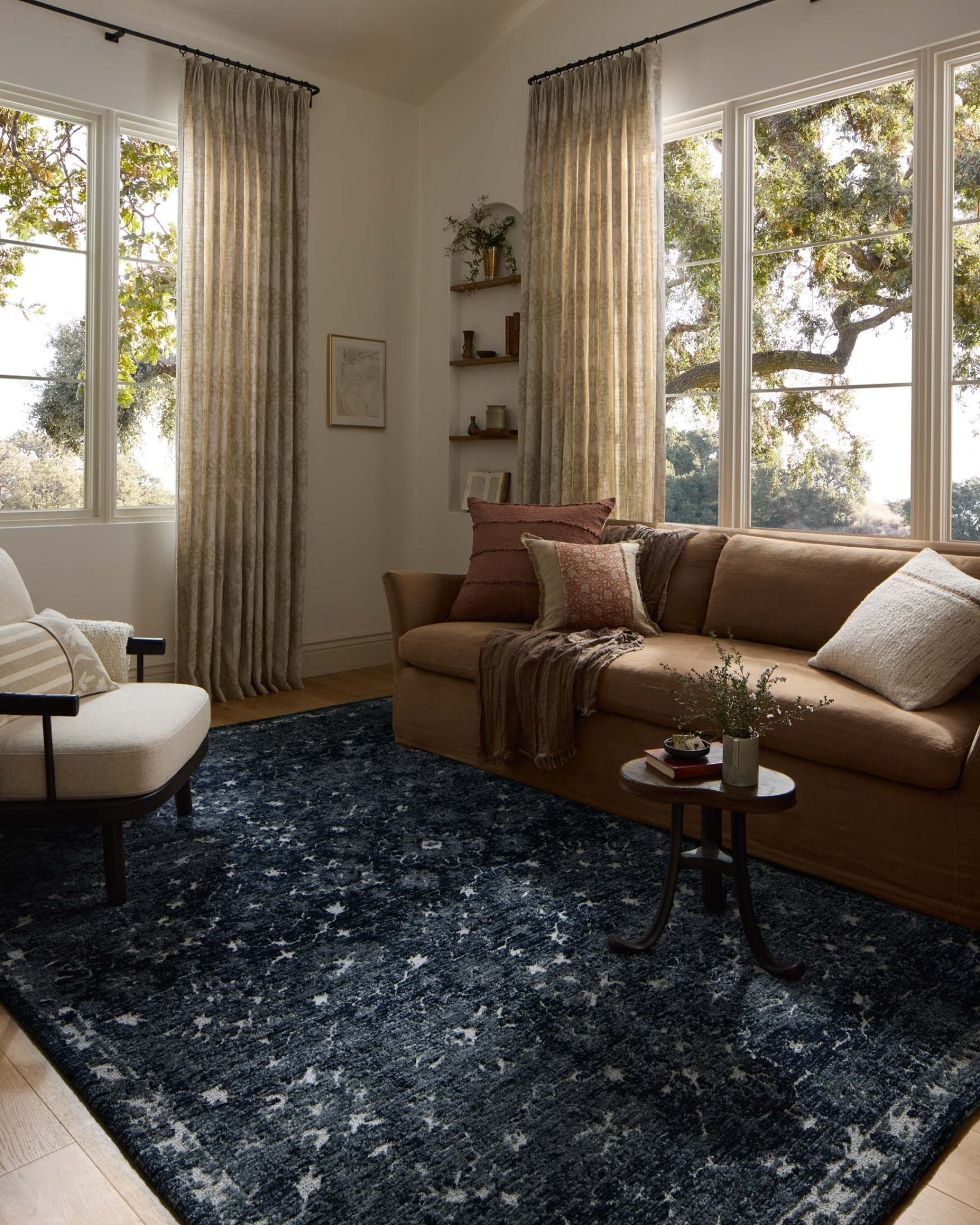 Loloi II Percival Navy / Ivory Rug White Cliff Studio Area Rugs