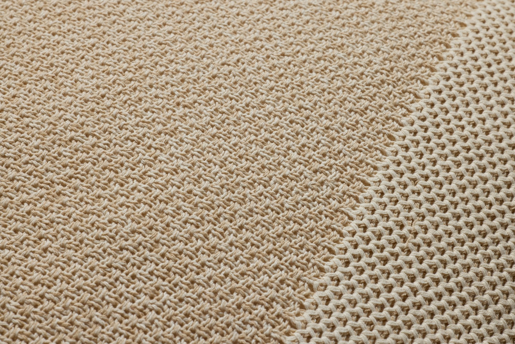 Loloi Ivory / Beige Pillow White Cliff Studio Pillow
