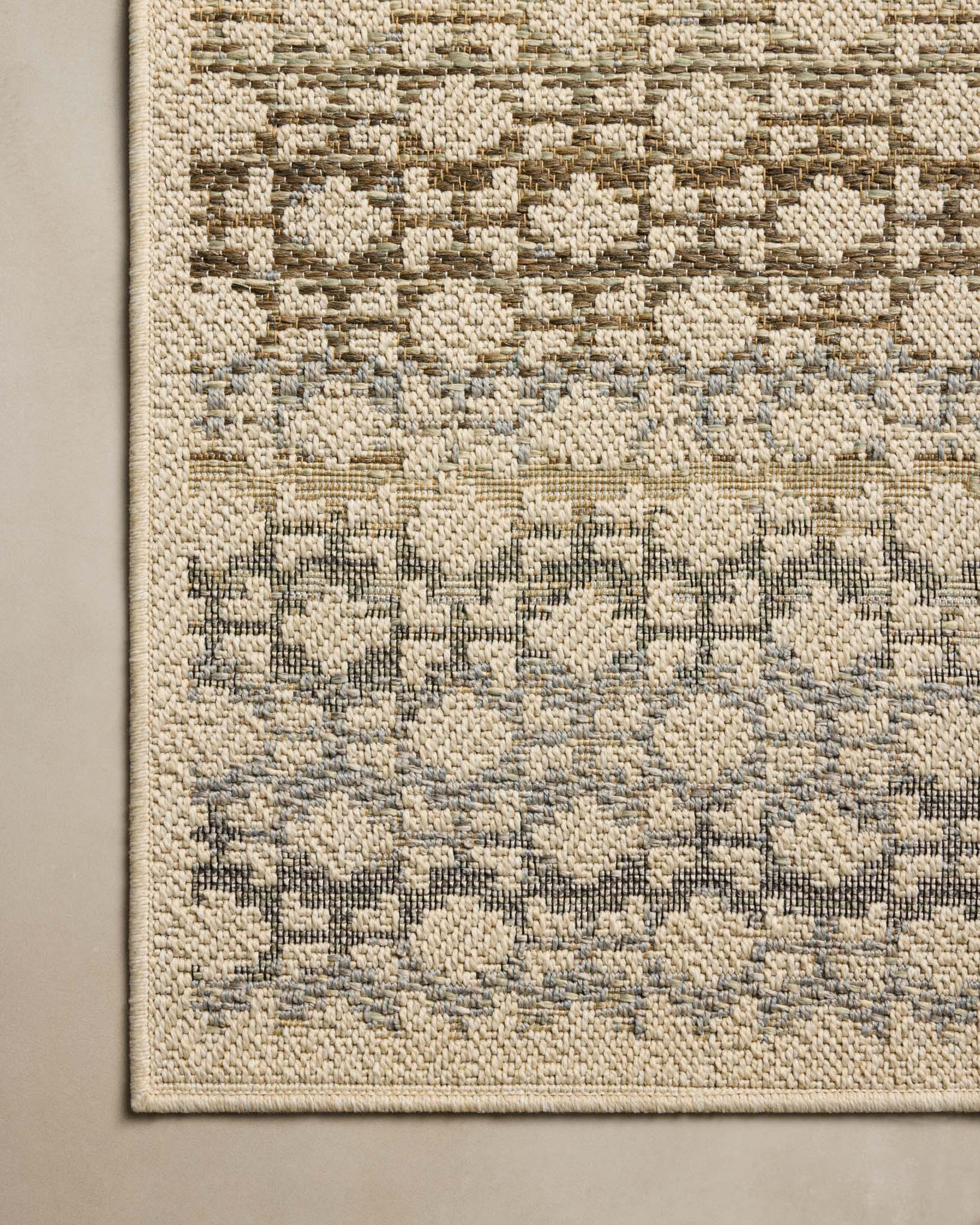 Loloi Saylor Ivory / Multi Rug White Cliff Studio Area Rugs