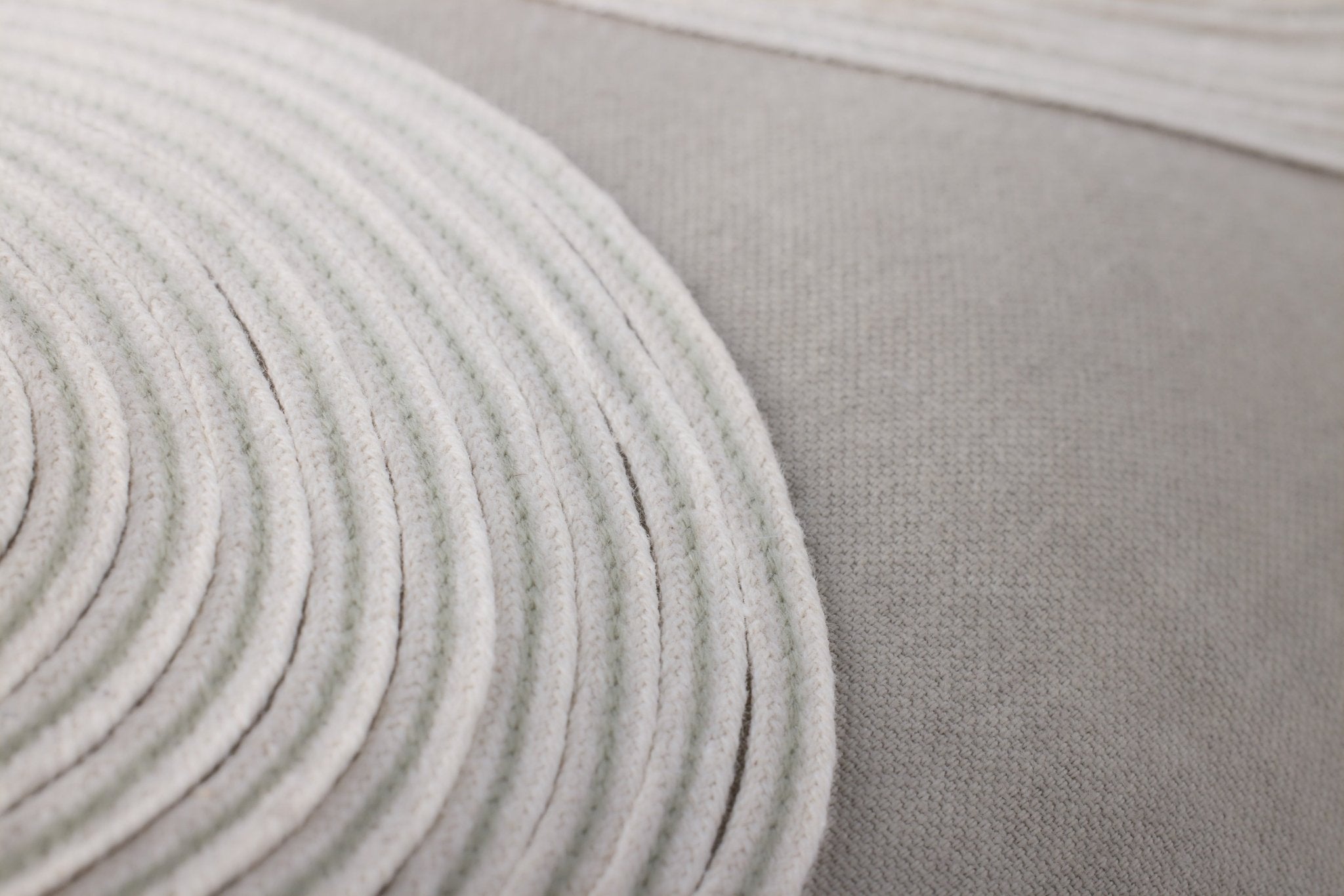 Loloi Taupe / Natural Pillow White Cliff Studio Pillow