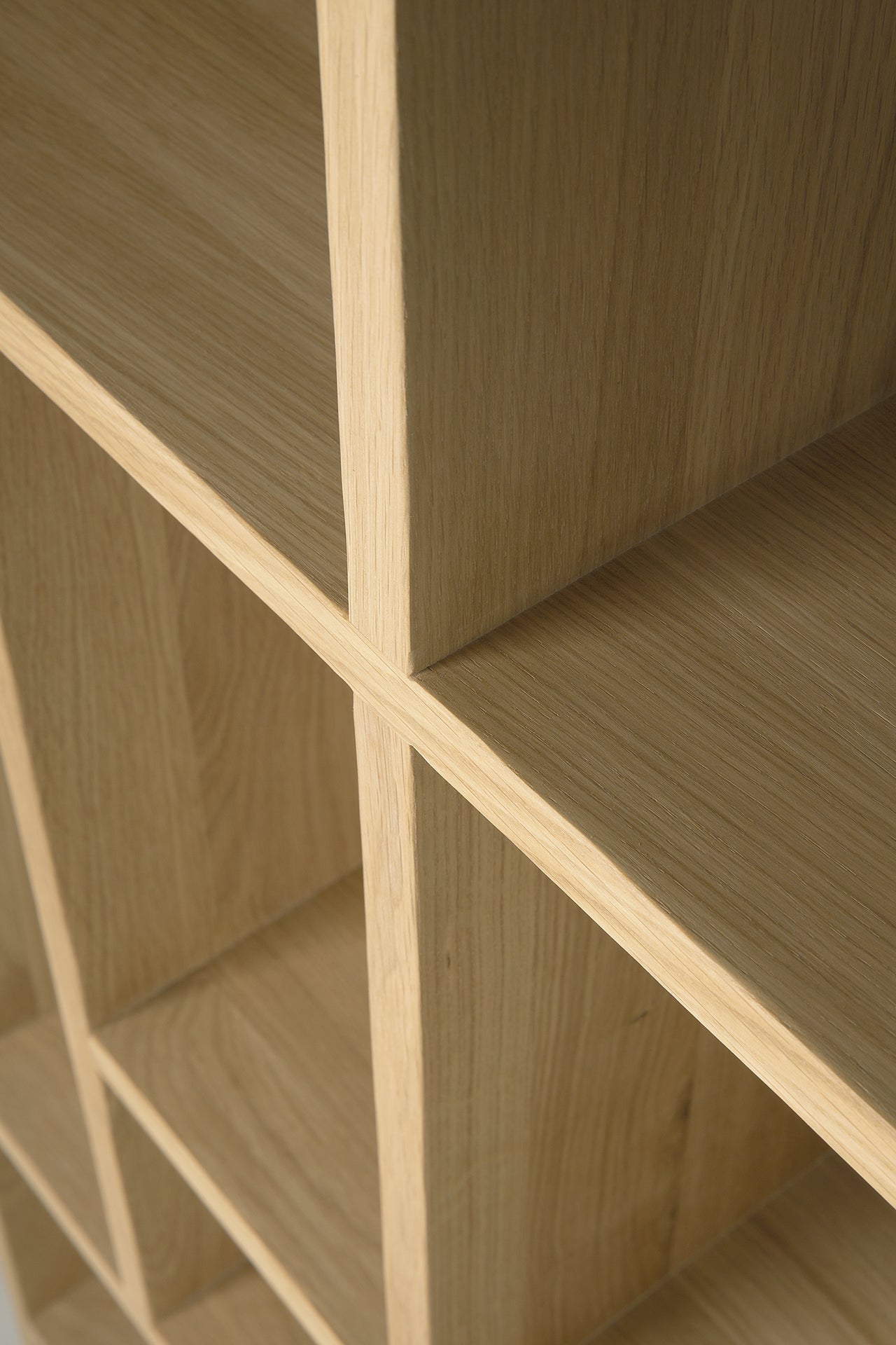 M rack - oak - small White Cliff Studio Wall Shelf