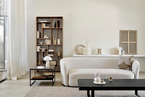 M rack - varnished oak - black White Cliff Studio Wall Shelf