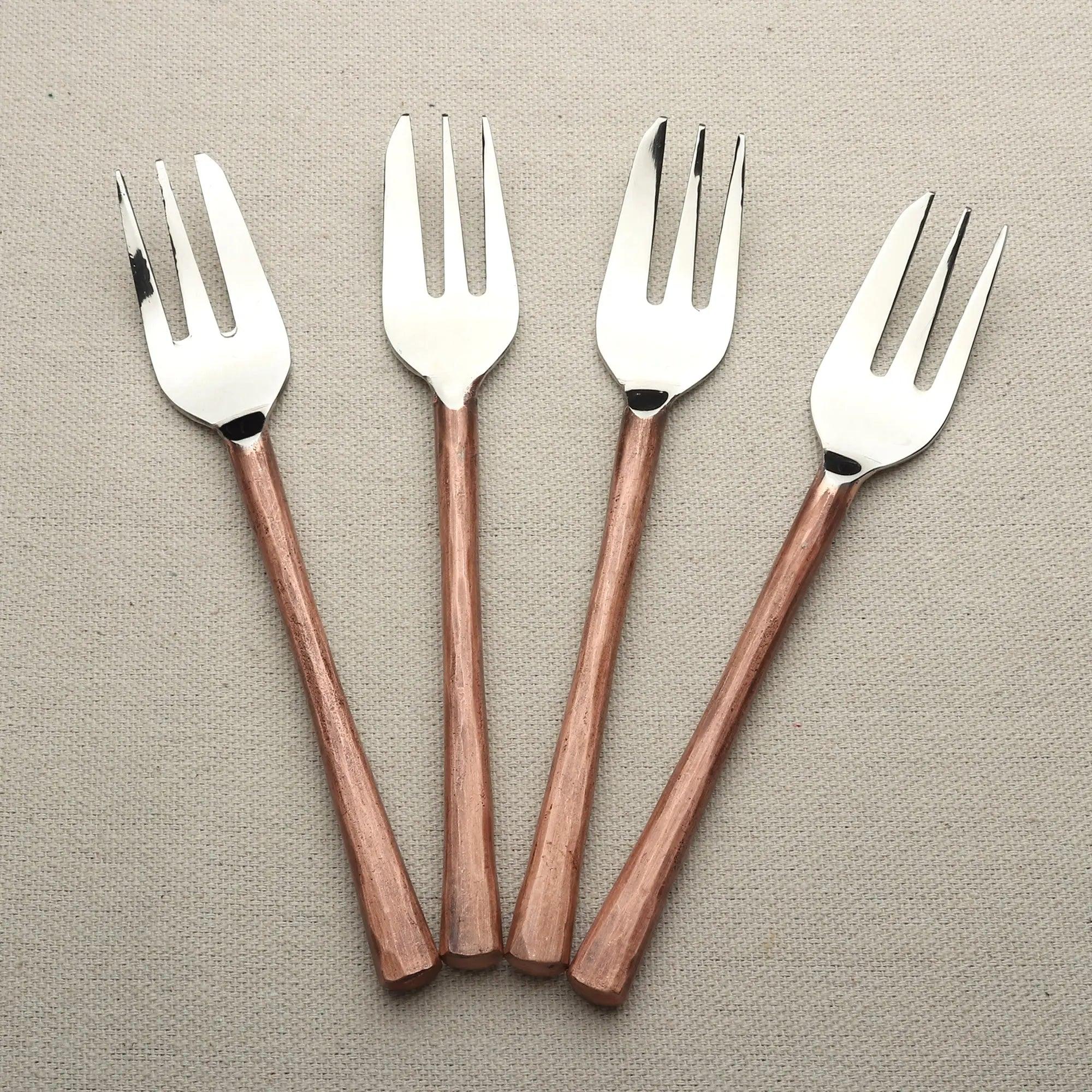 MEDICKI DESSERT/PASTRY FORK 4 PC. SET White Cliff Studio Flatware