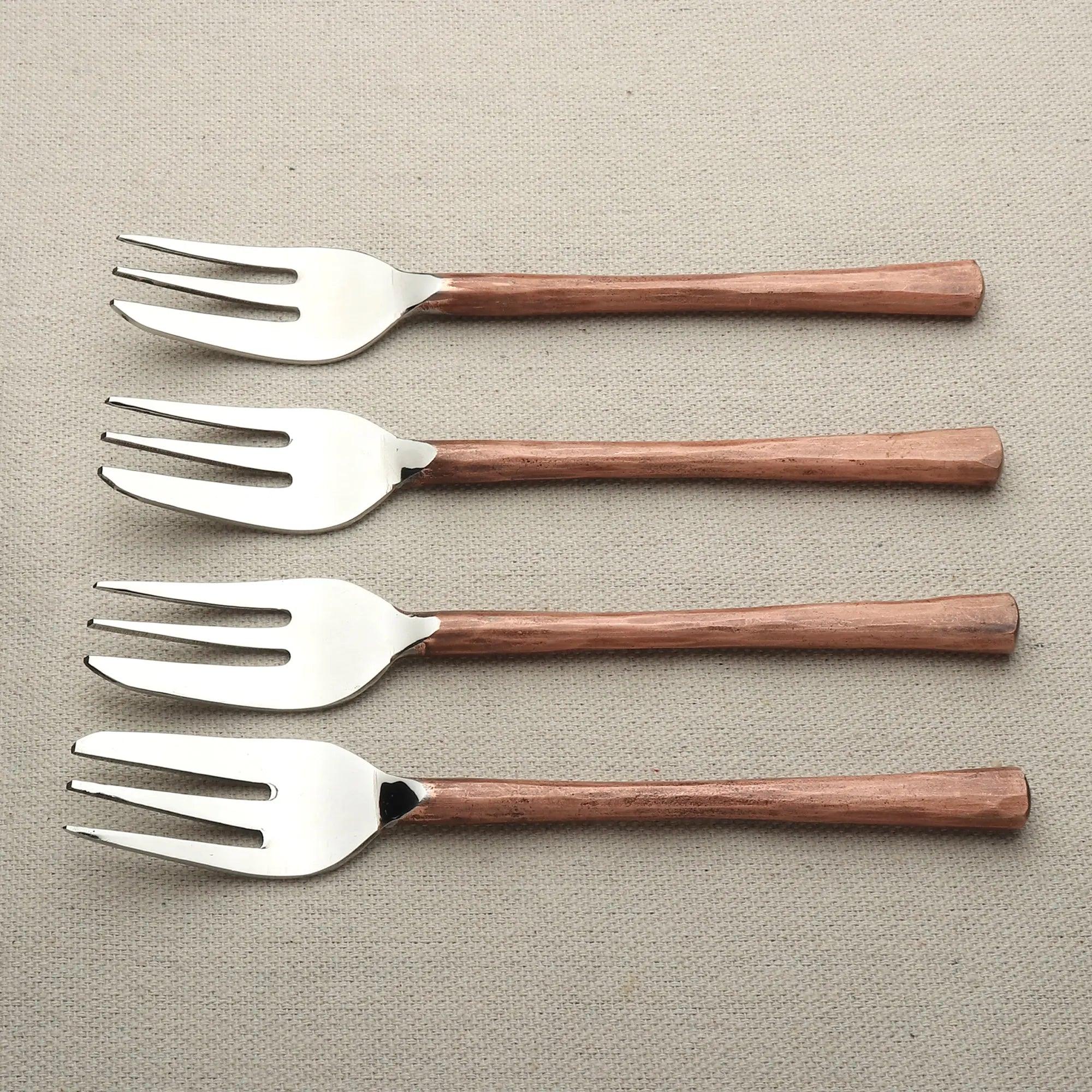 MEDICKI DESSERT/PASTRY FORK 4 PC. SET White Cliff Studio Flatware