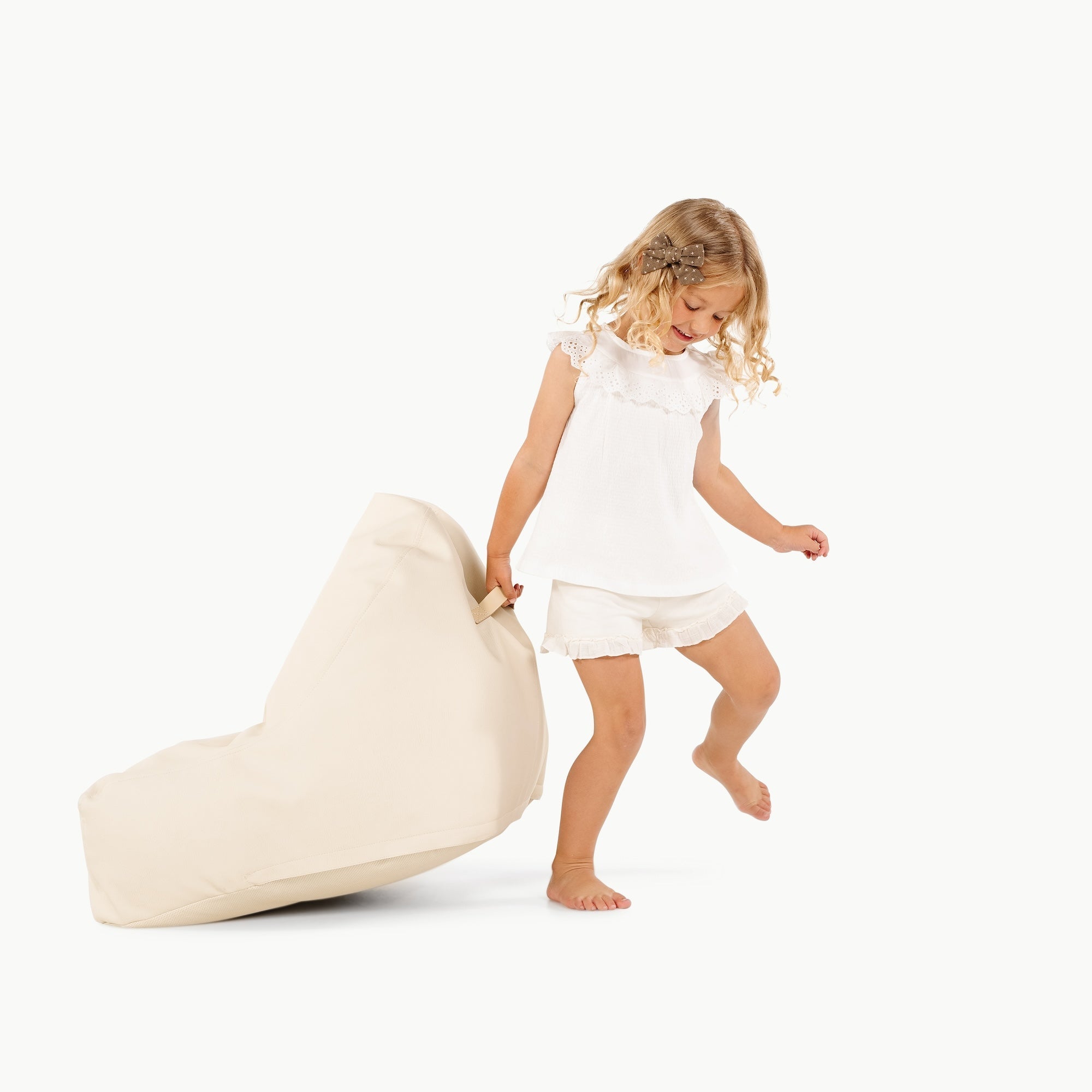 Mini Lounger White Cliff Studio