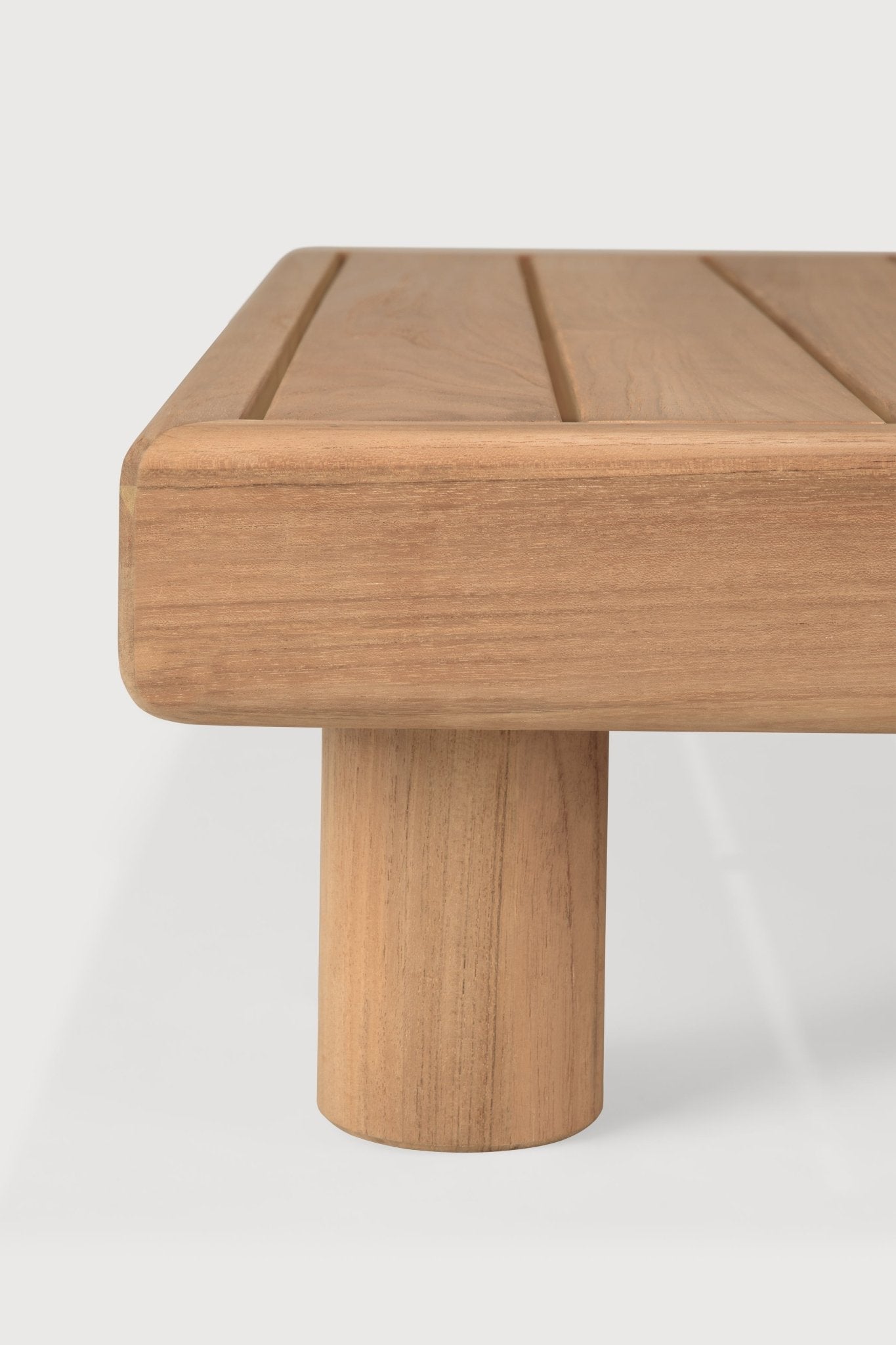 Monocle Outdoor Coffee Table White Cliff Studio Outdoor Coffee Tables
