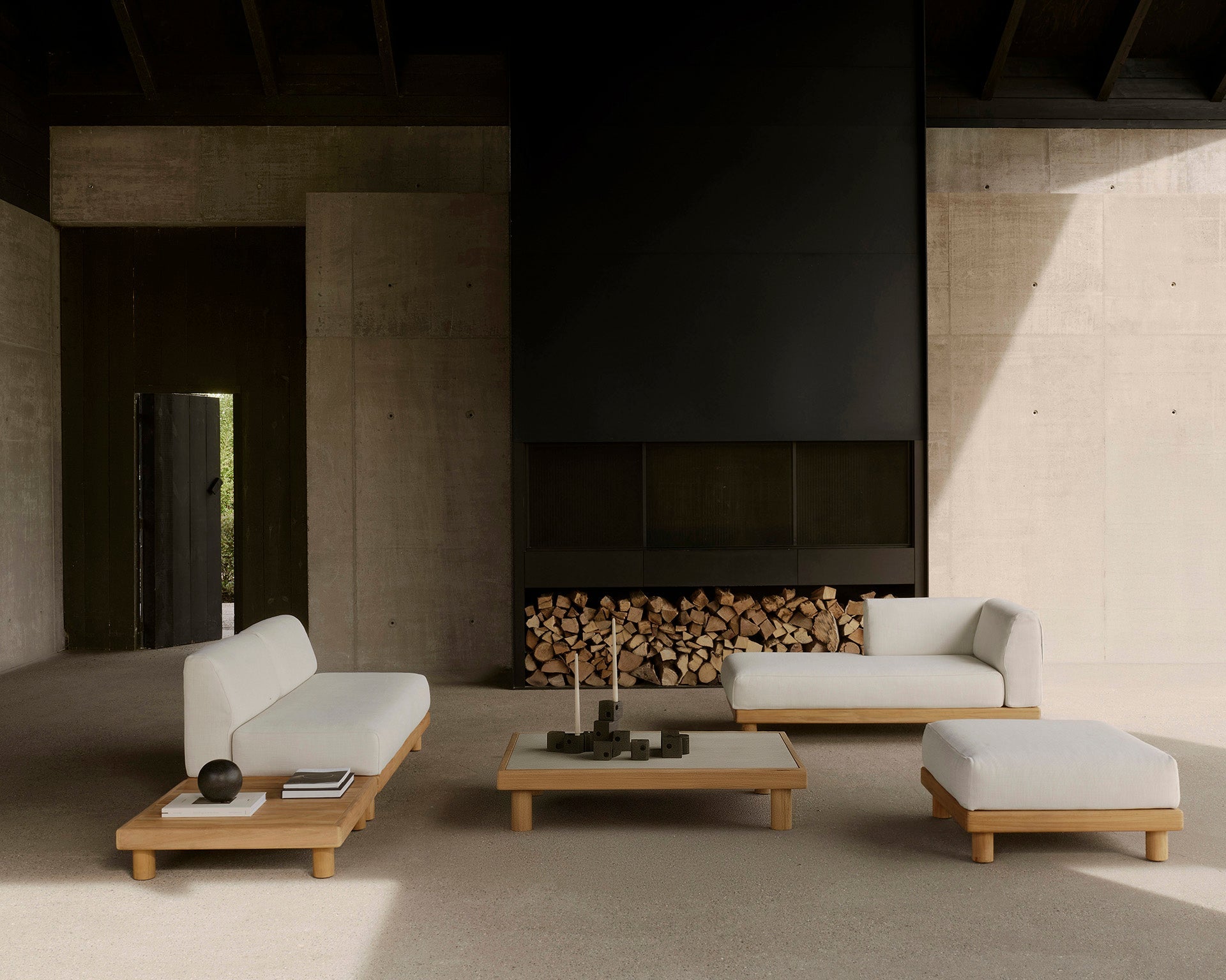 Monocle outdoor modular sofa - teak - White fabric - 2 seater White Cliff Studio Outdoor Sofa